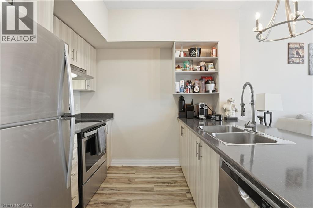 10 CONCORD Place Unit# 205, Grimsby, Ontario, L3M0G6 — Photo 8