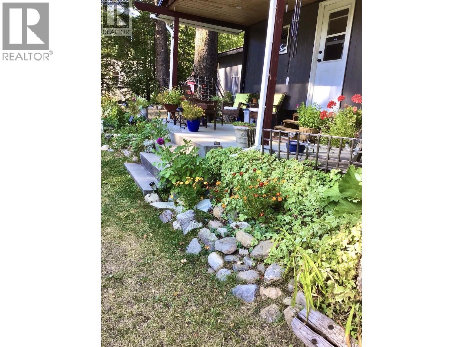 310 MOUNTAIN VIEW ROAD, McBride