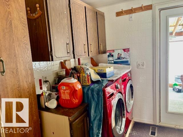 4809 53 ave - 17