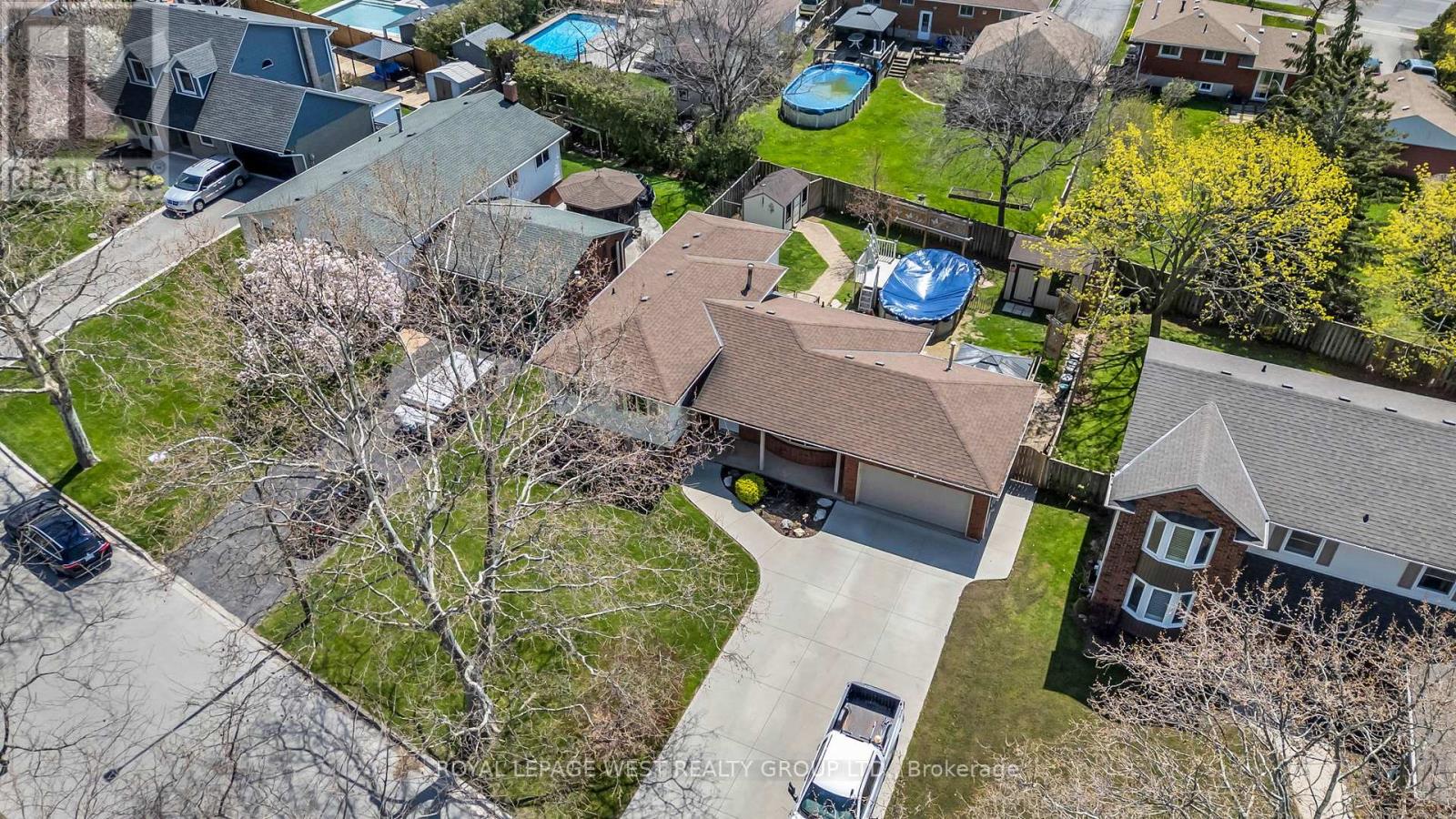 12 BANBURRY CRESCENT - 7