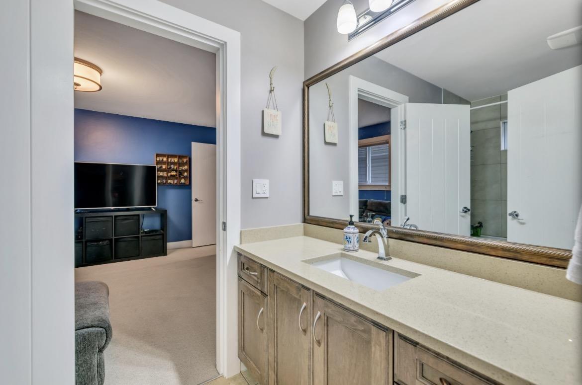 5 Bed, 5 Bath House for Rent in Langley – Upper House 7294 199 STREET, Langley - Image 15
