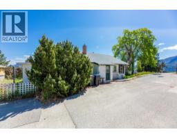 6488 Renfrew Road, Peachland, BC V0H1X7 Photo 12