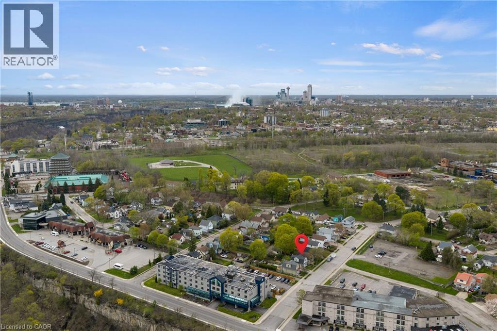 4292 FERGUSON Street, Niagara Falls, Ontario, L2E2X9 — Photo 3