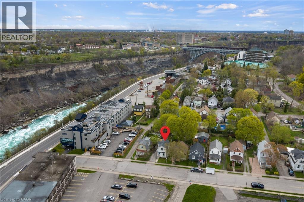 4292 FERGUSON Street, Niagara Falls, Ontario, L2E2X9 — Photo 4
