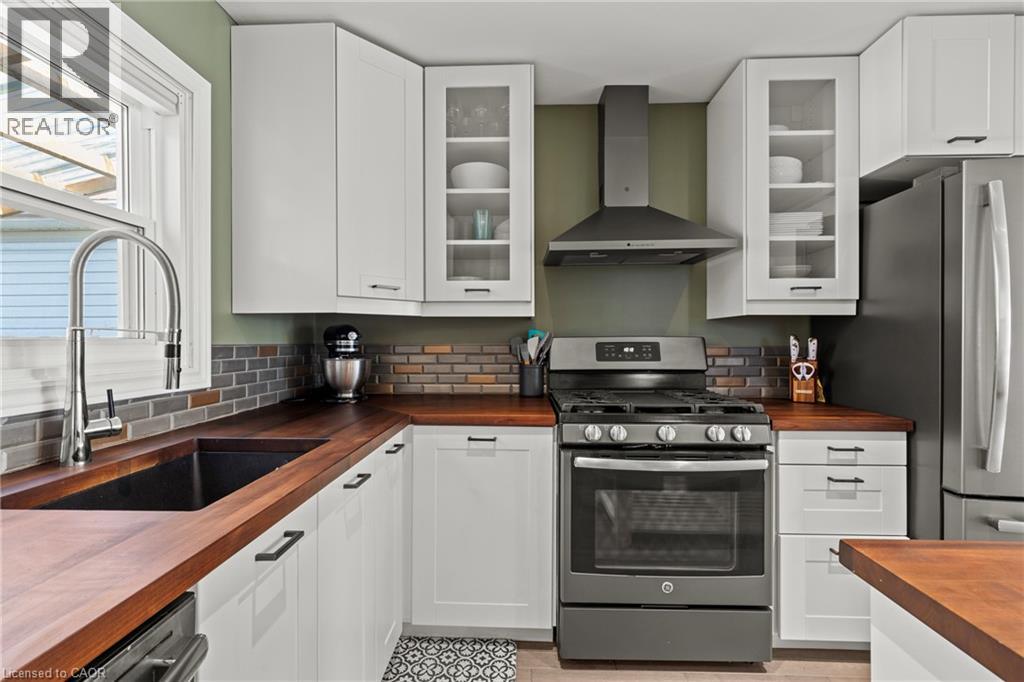 33 HUXLEY Avenue N, Hamilton, Ontario, L8H4P1 — Photo 11