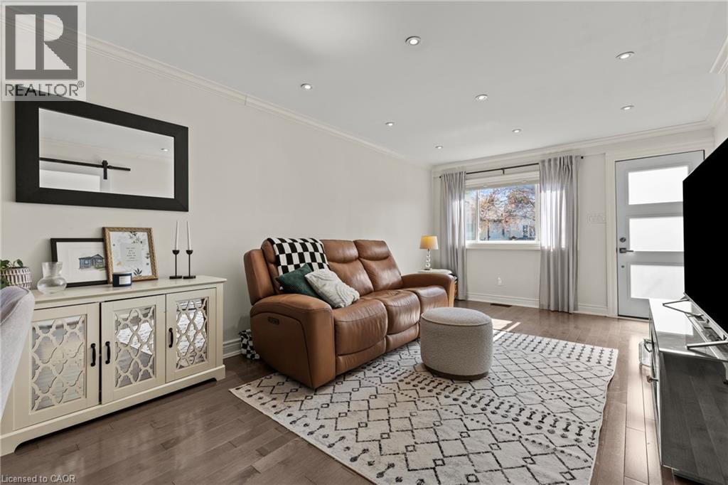 33 HUXLEY Avenue N, Hamilton, Ontario, L8H4P1 — Photo 5
