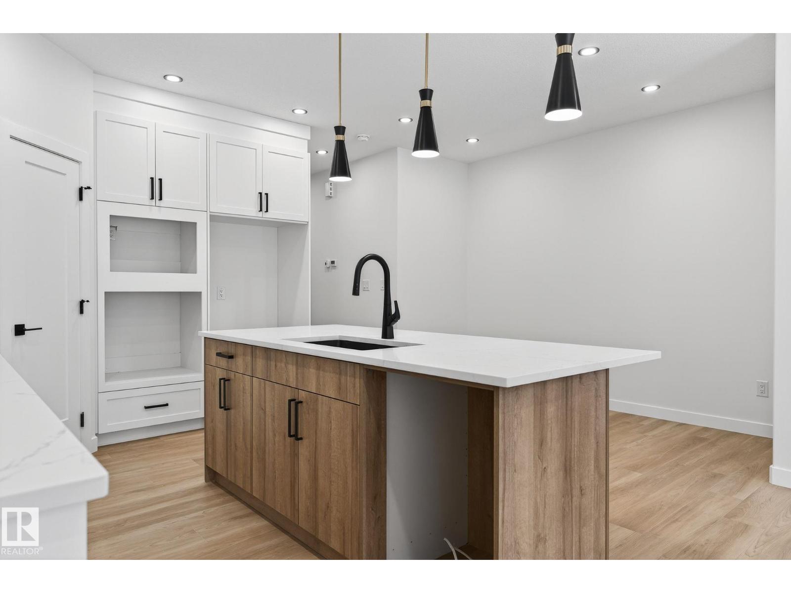 3318 CHICKADEE DR NW, Edmonton