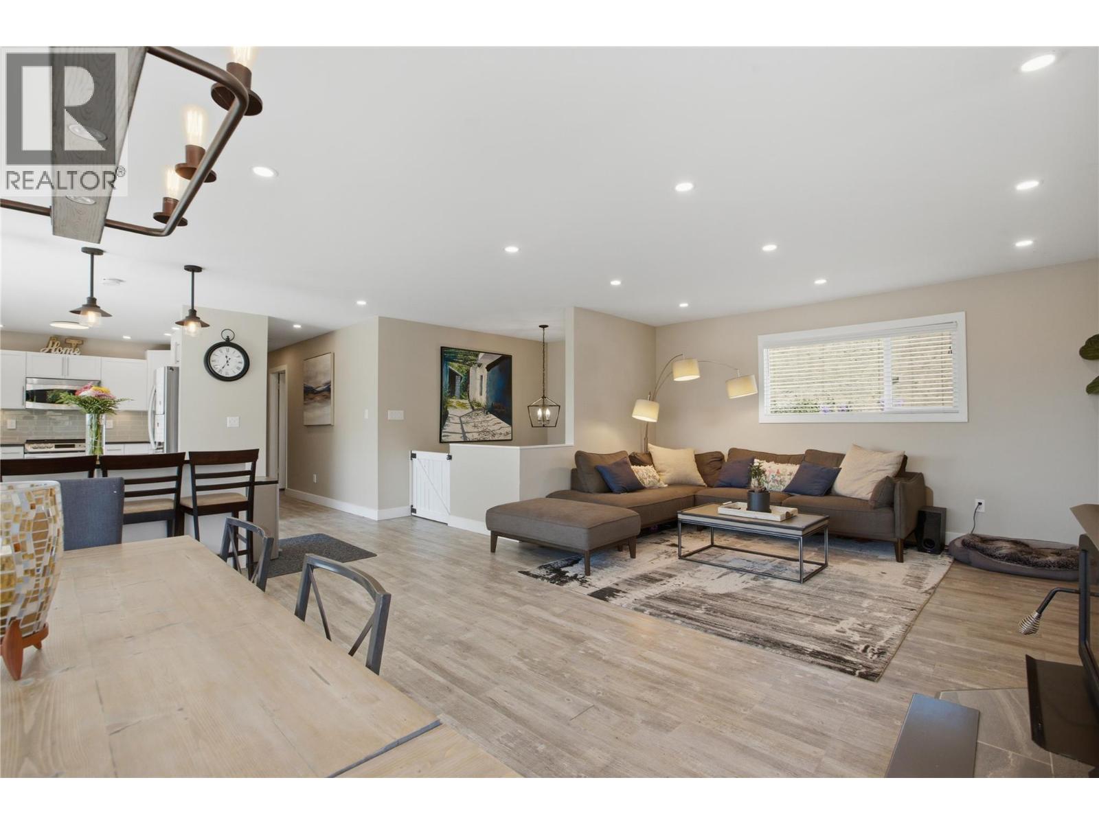 899 Ida Lane - 18