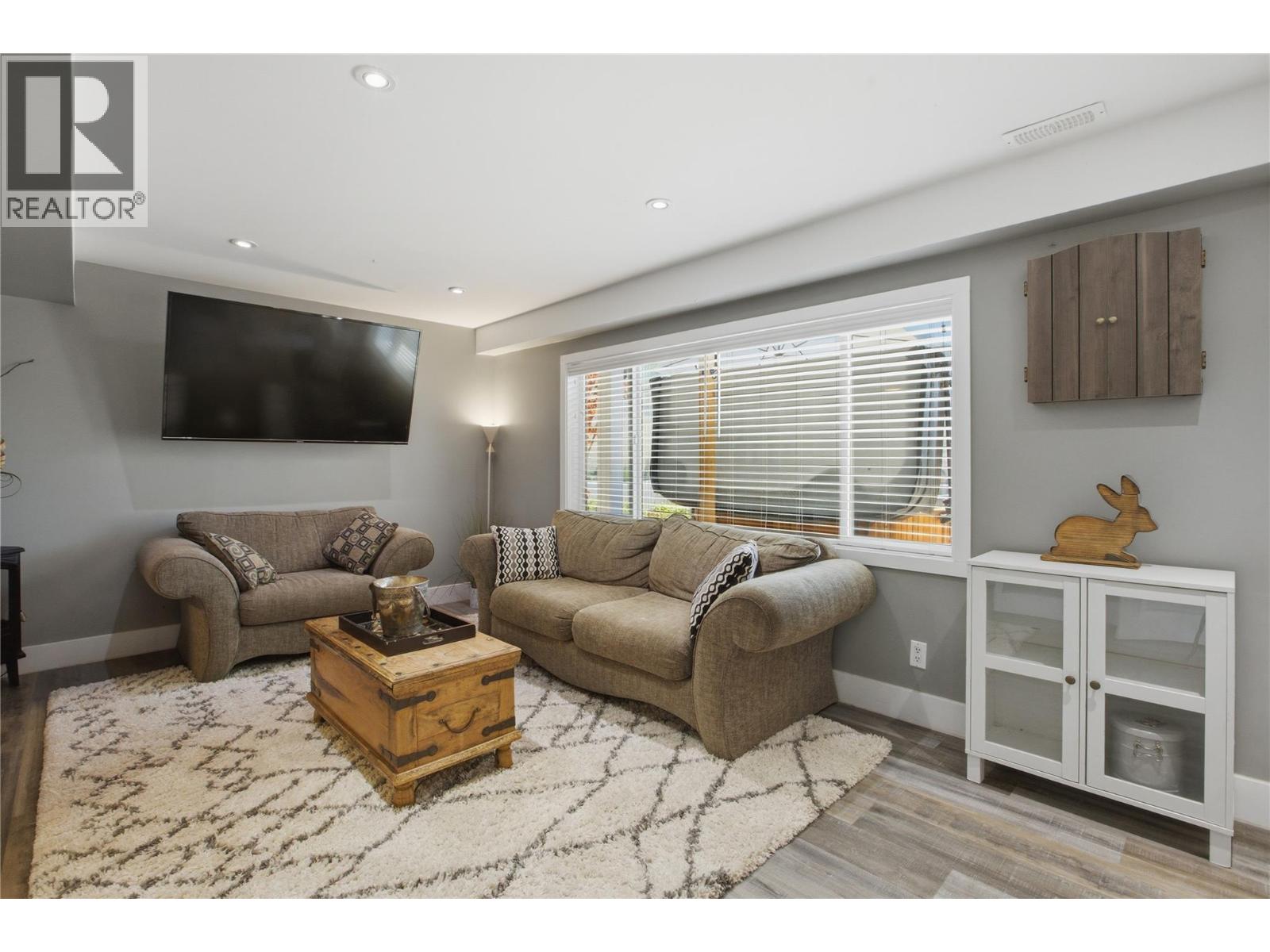 899 Ida Lane - 41