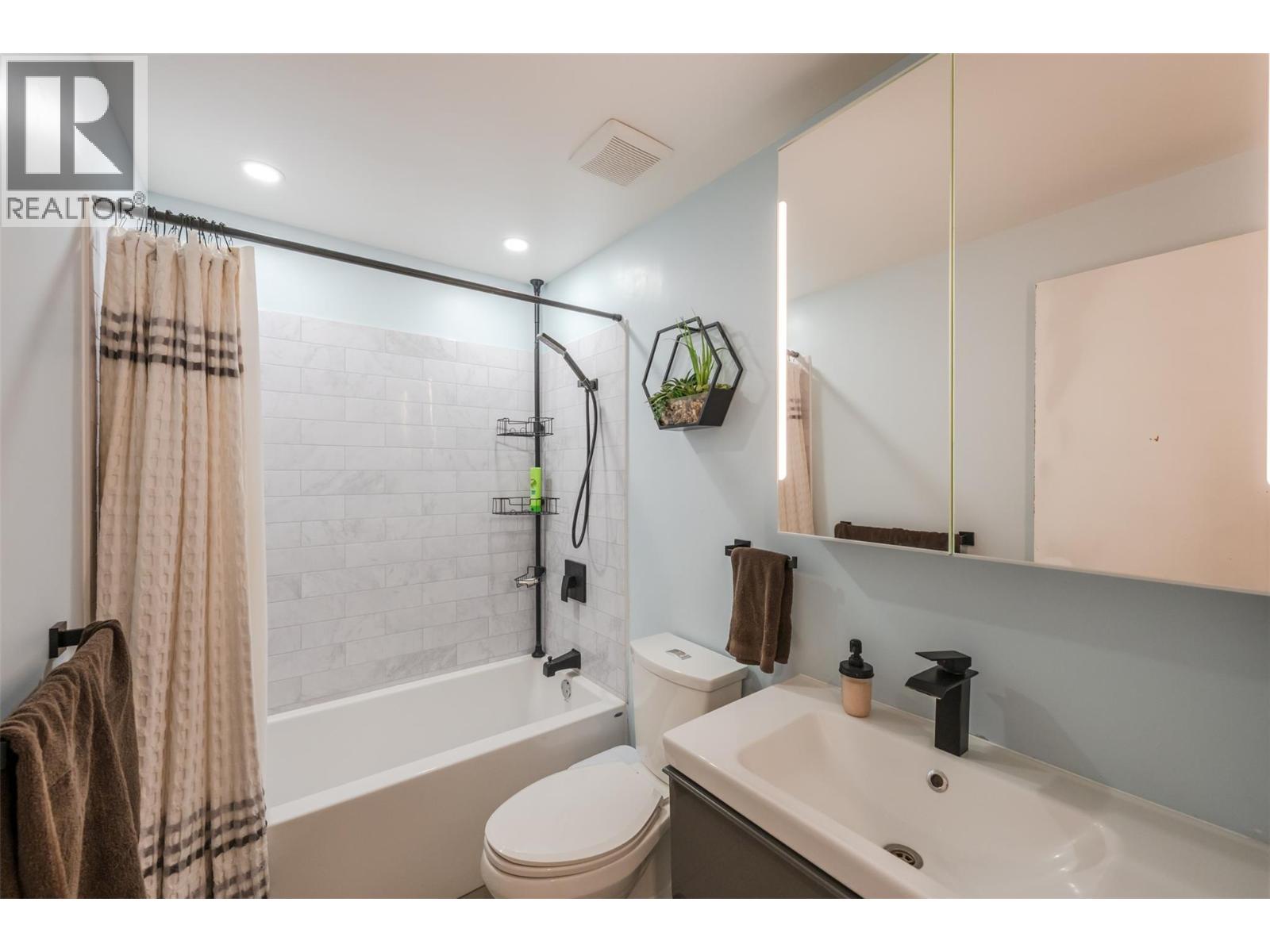 624 COULTHARD Road, Cawston