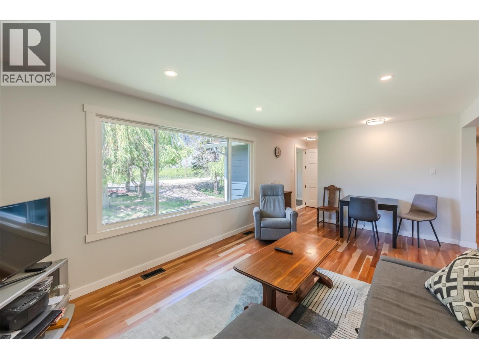 624 COULTHARD Road, Cawston