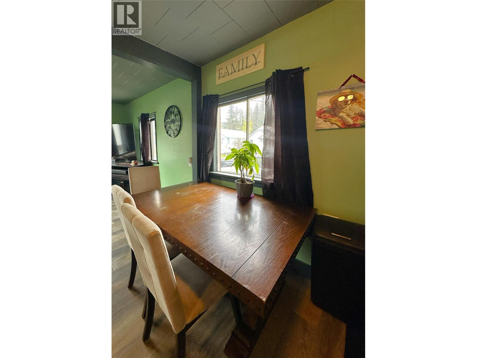 230 Cranbrook Street - Image 2