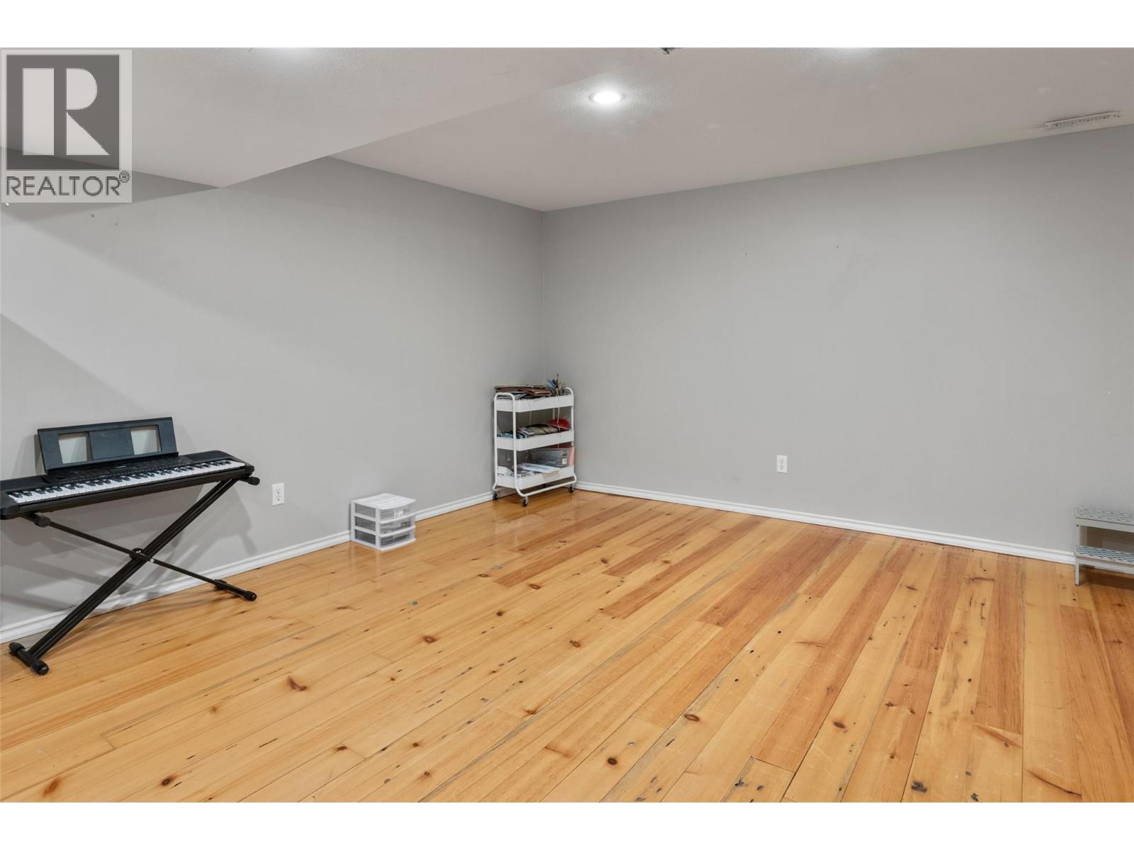 850 WINDBREAK Street - 23