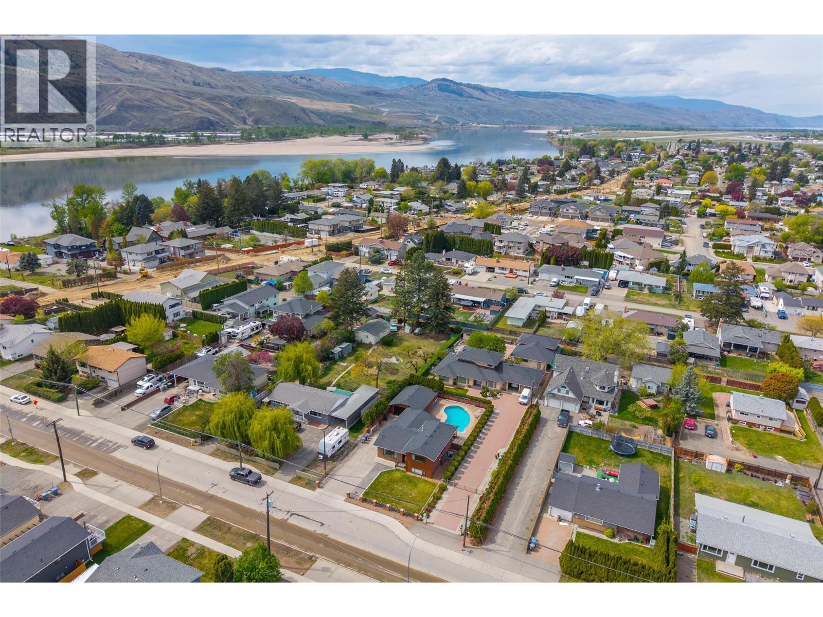 850 WINDBREAK Street - 35