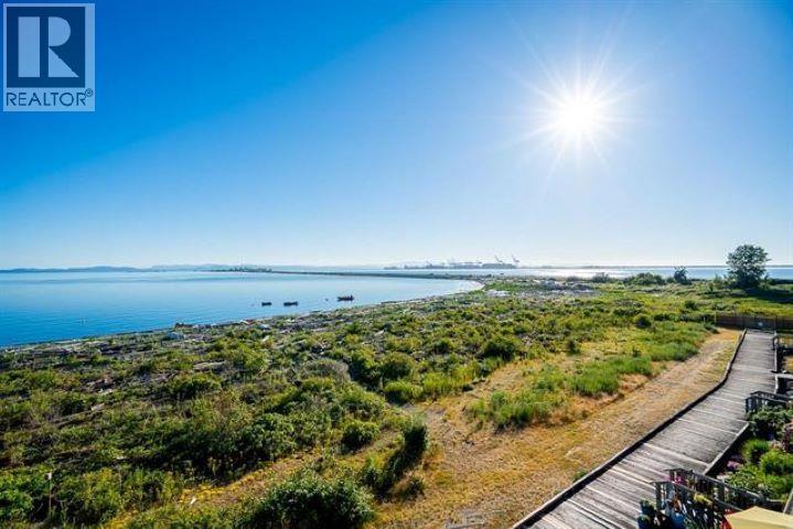 #306-1120 TSATSU SHORES Drive, Delta