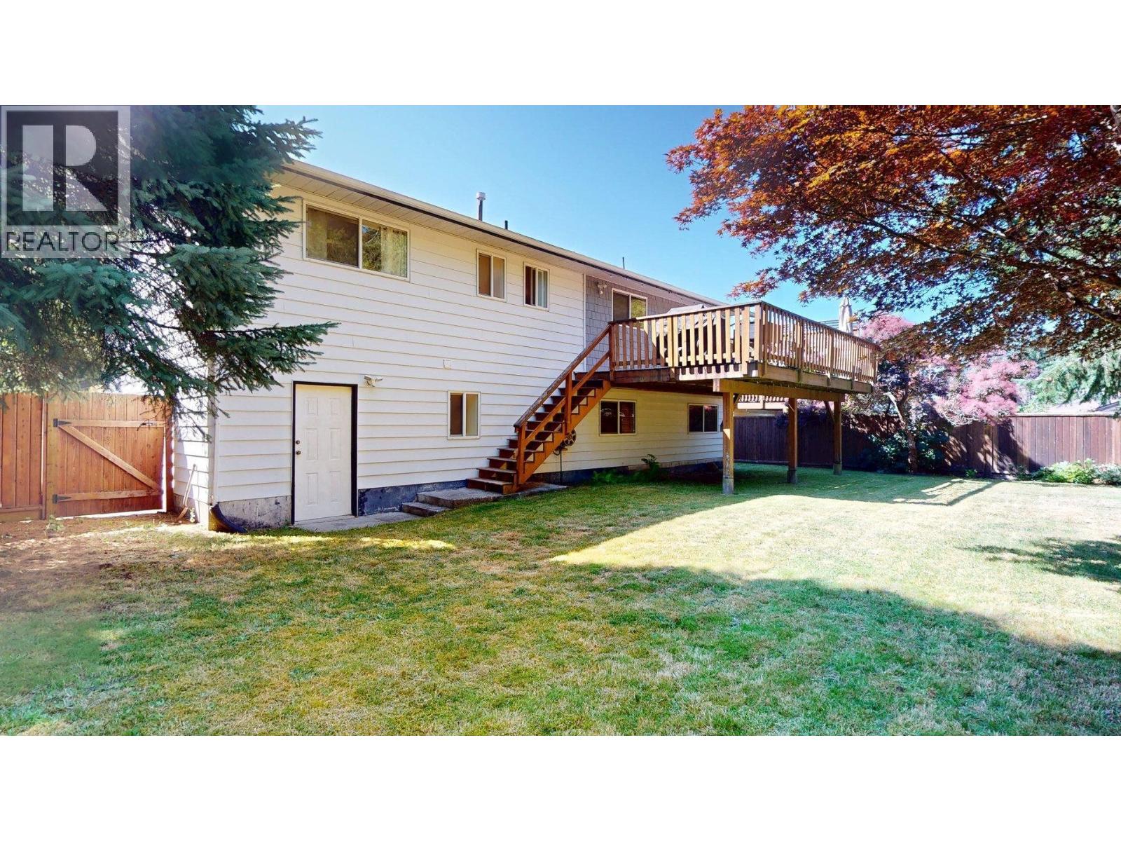 5 Bed, 3 Bath House for Sale in Squamish – 38549 WESTWAY AVENUE, Squamish - Image 10