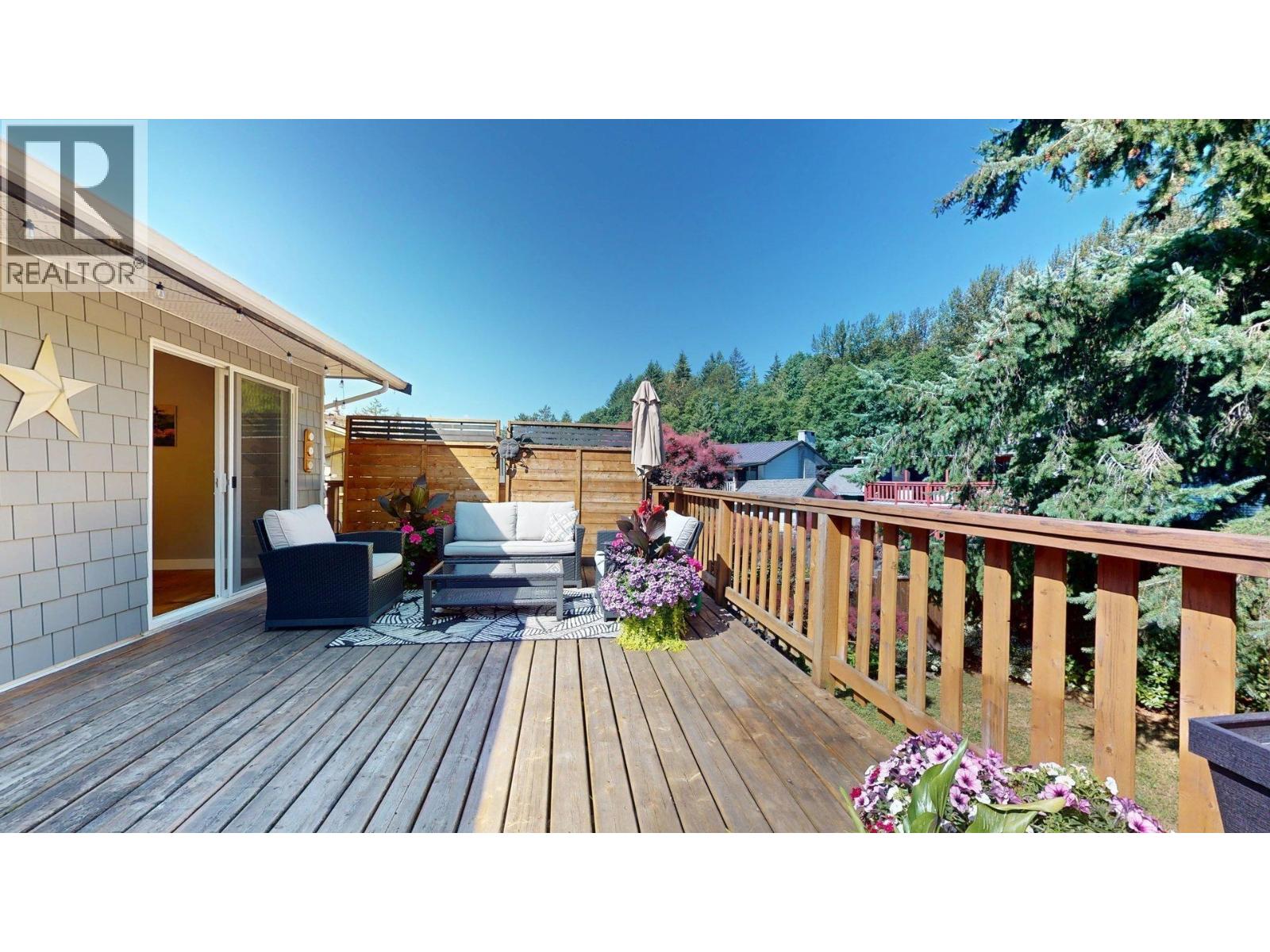 5 Bed, 3 Bath House for Sale in Squamish – 38549 WESTWAY AVENUE, Squamish - Image 8