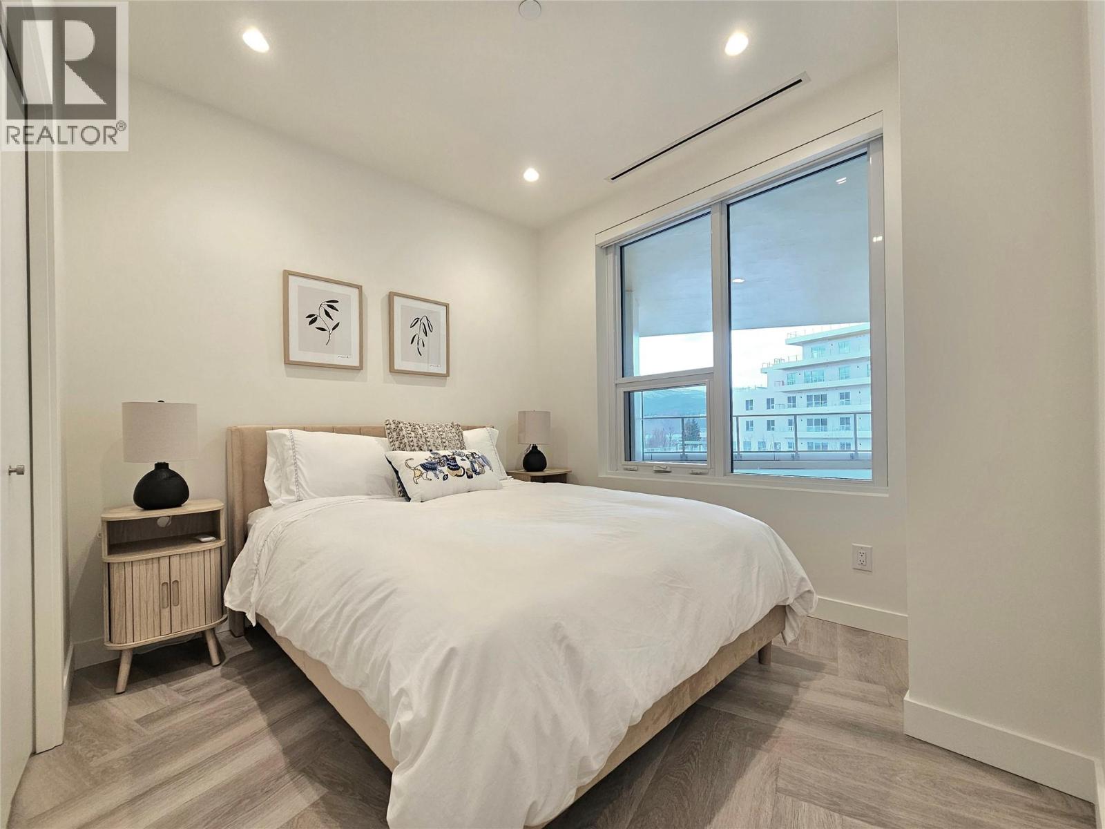 3340 Lakeshore Drive Unit# 514, Kelowna