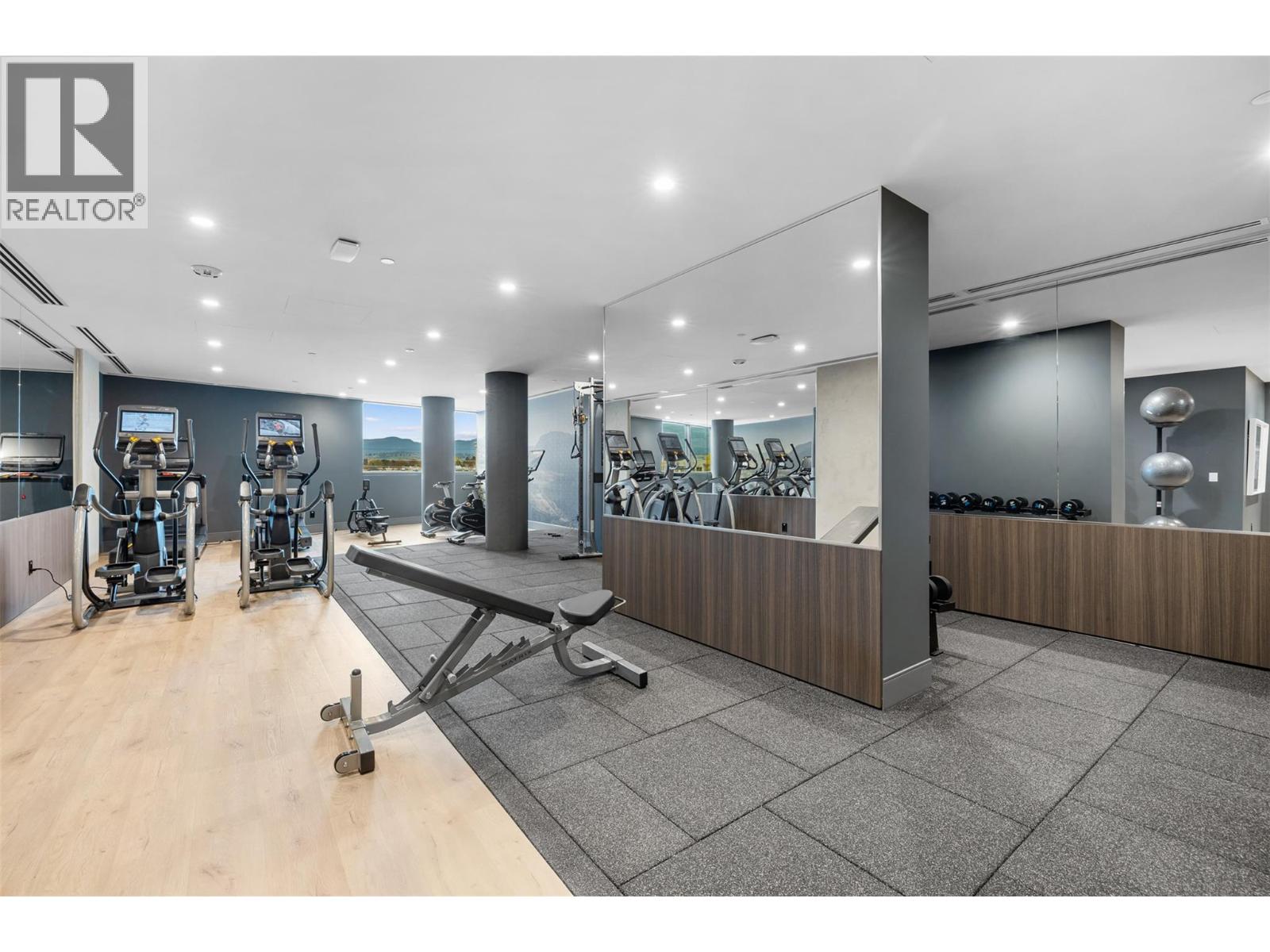 3340 Lakeshore Drive Unit# 514, Kelowna