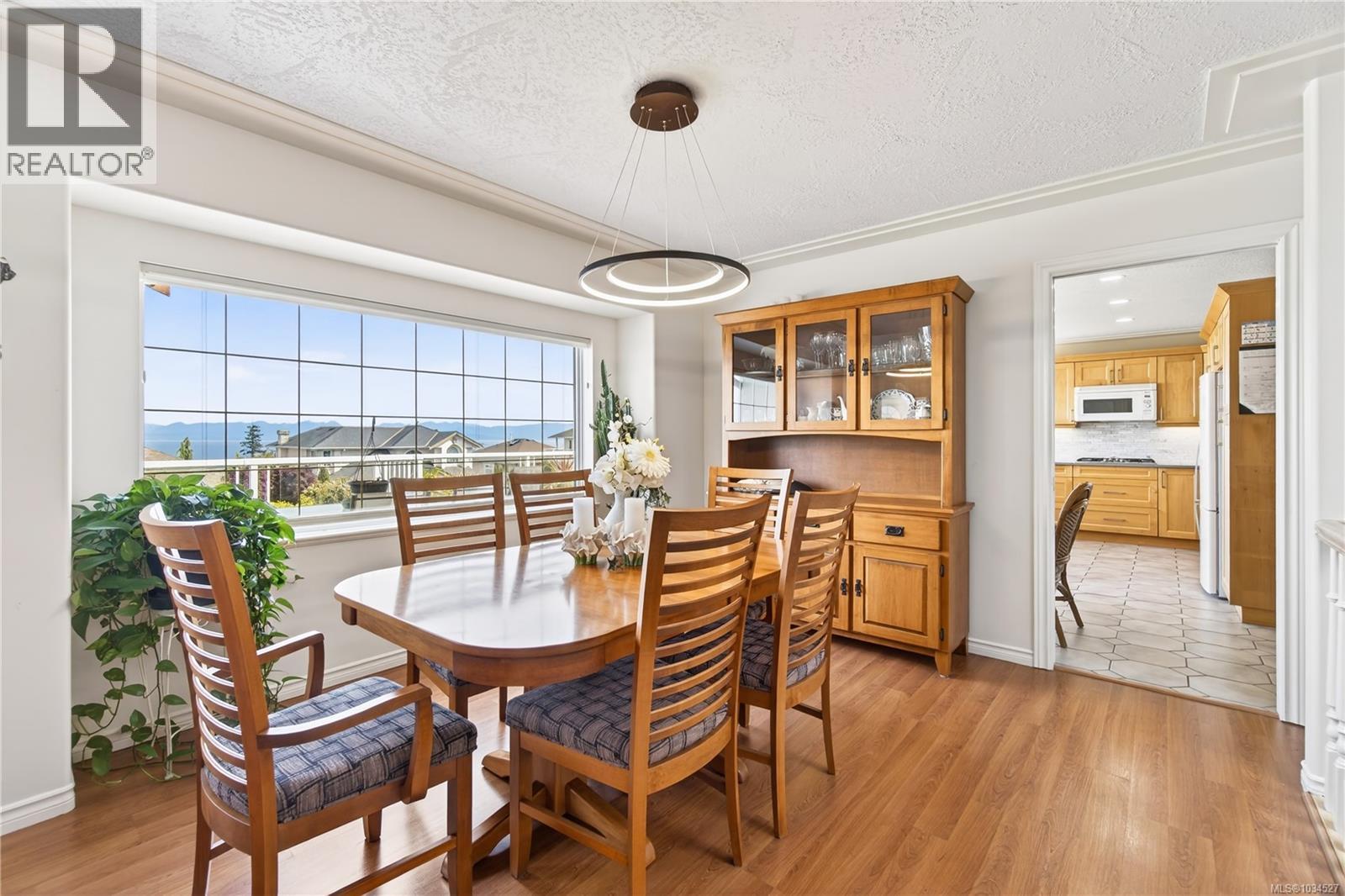 6379 Groveland Dr - 23