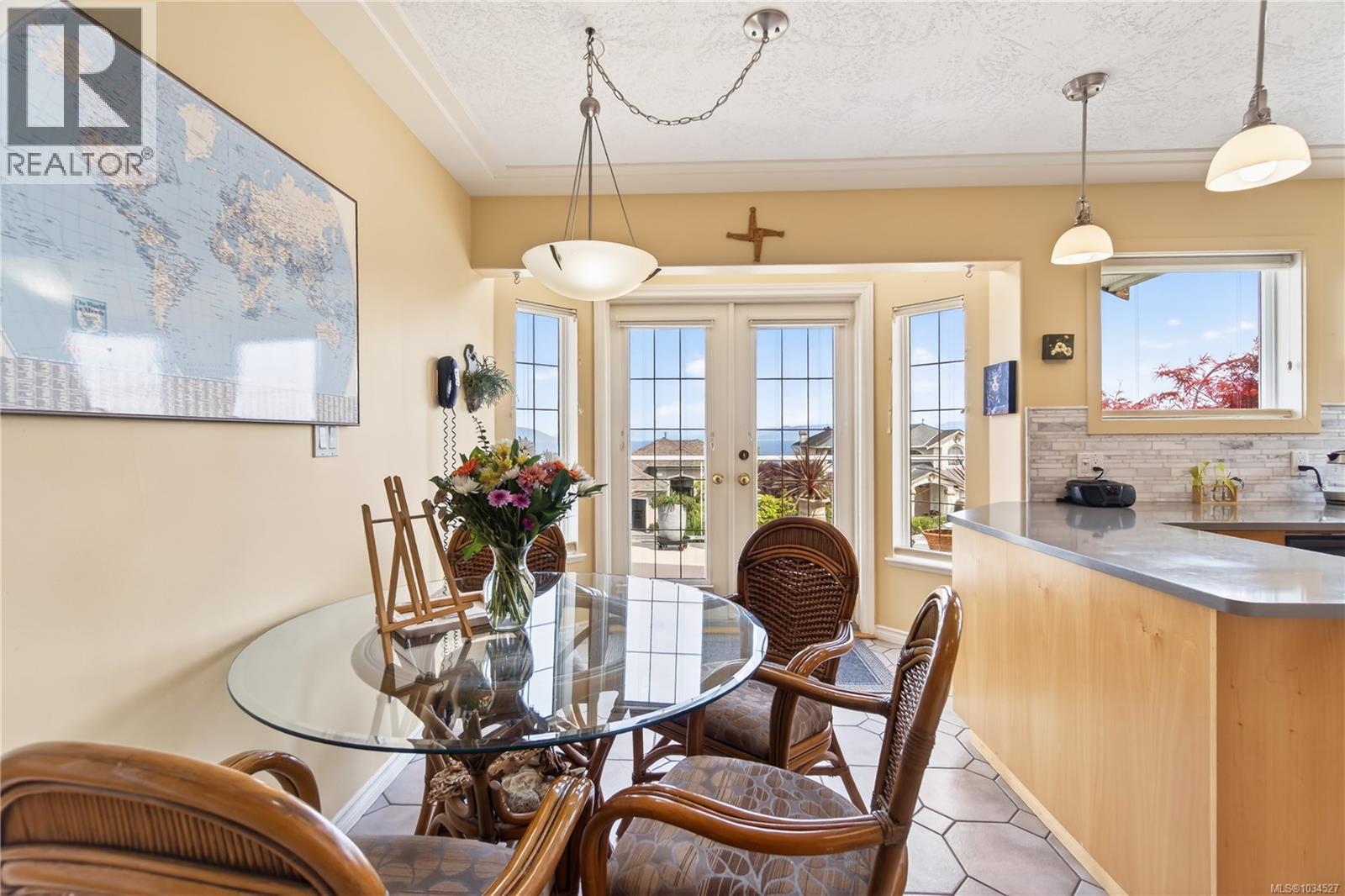 6379 Groveland Dr - 32