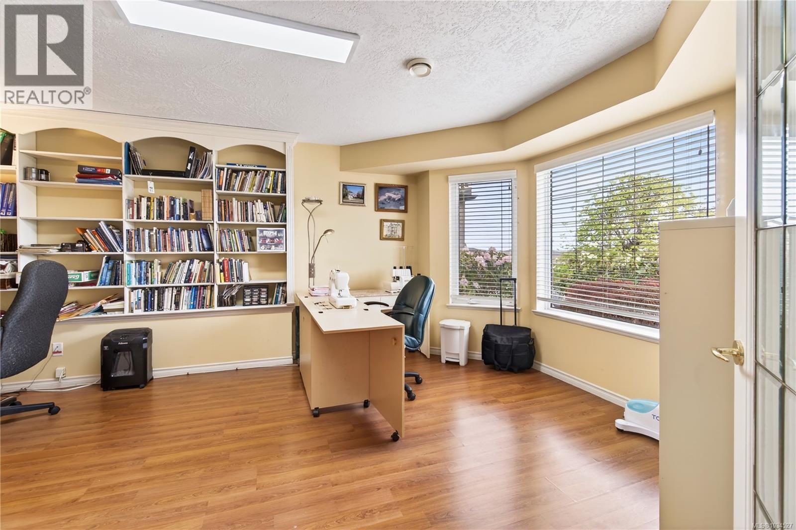 6379 Groveland Dr - 71