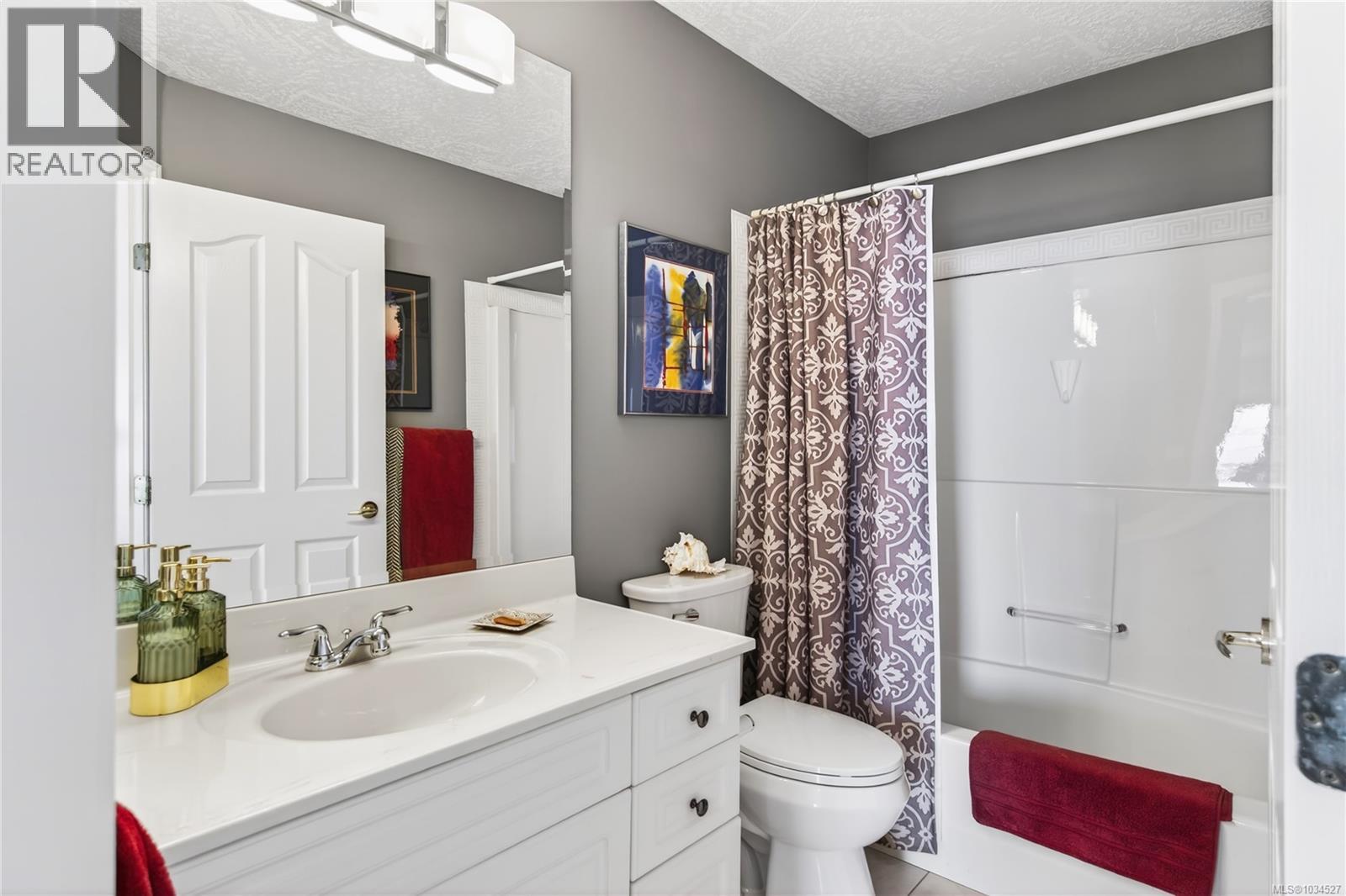 6379 Groveland Dr - 63