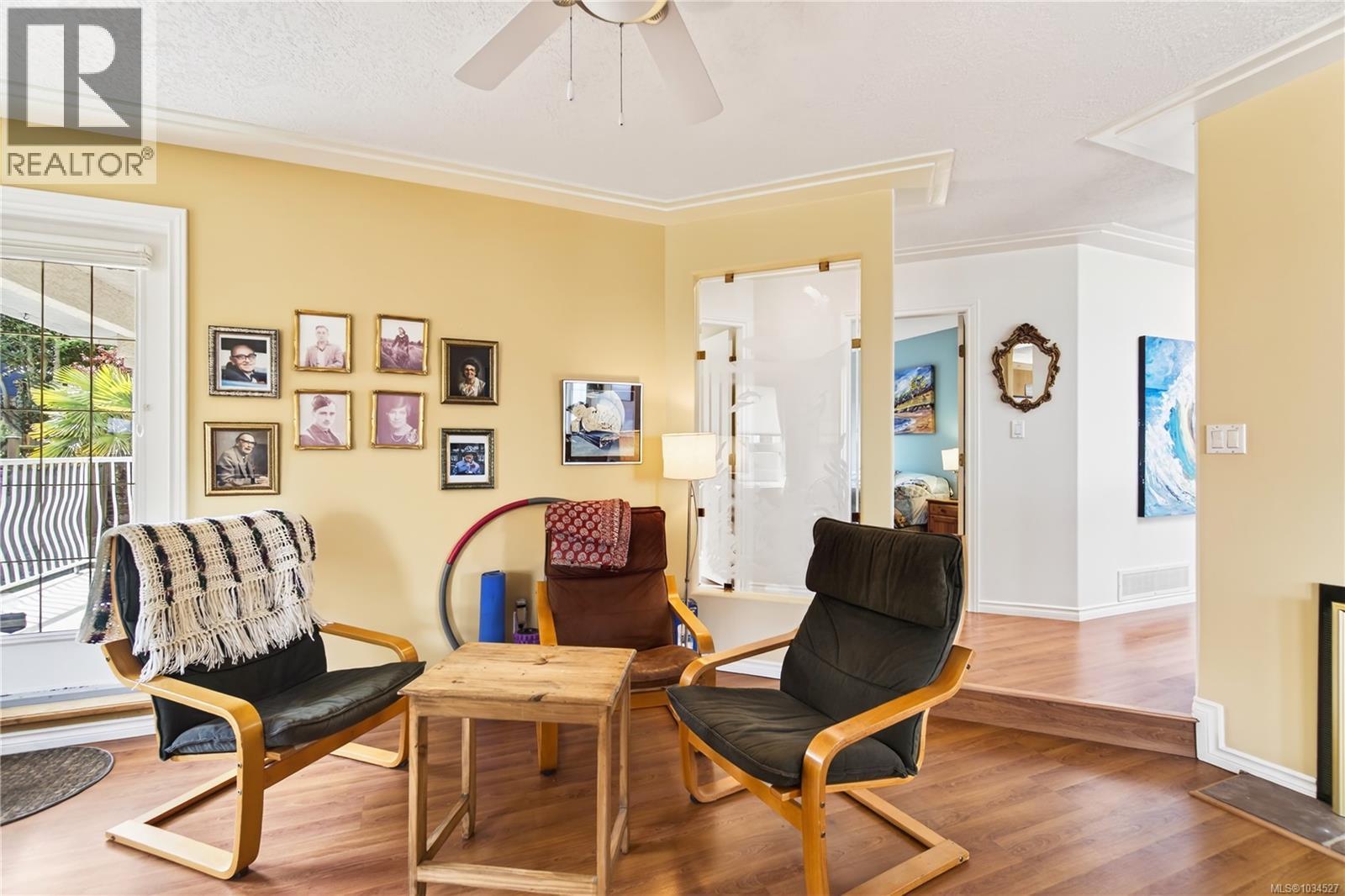 6379 Groveland Dr - 46