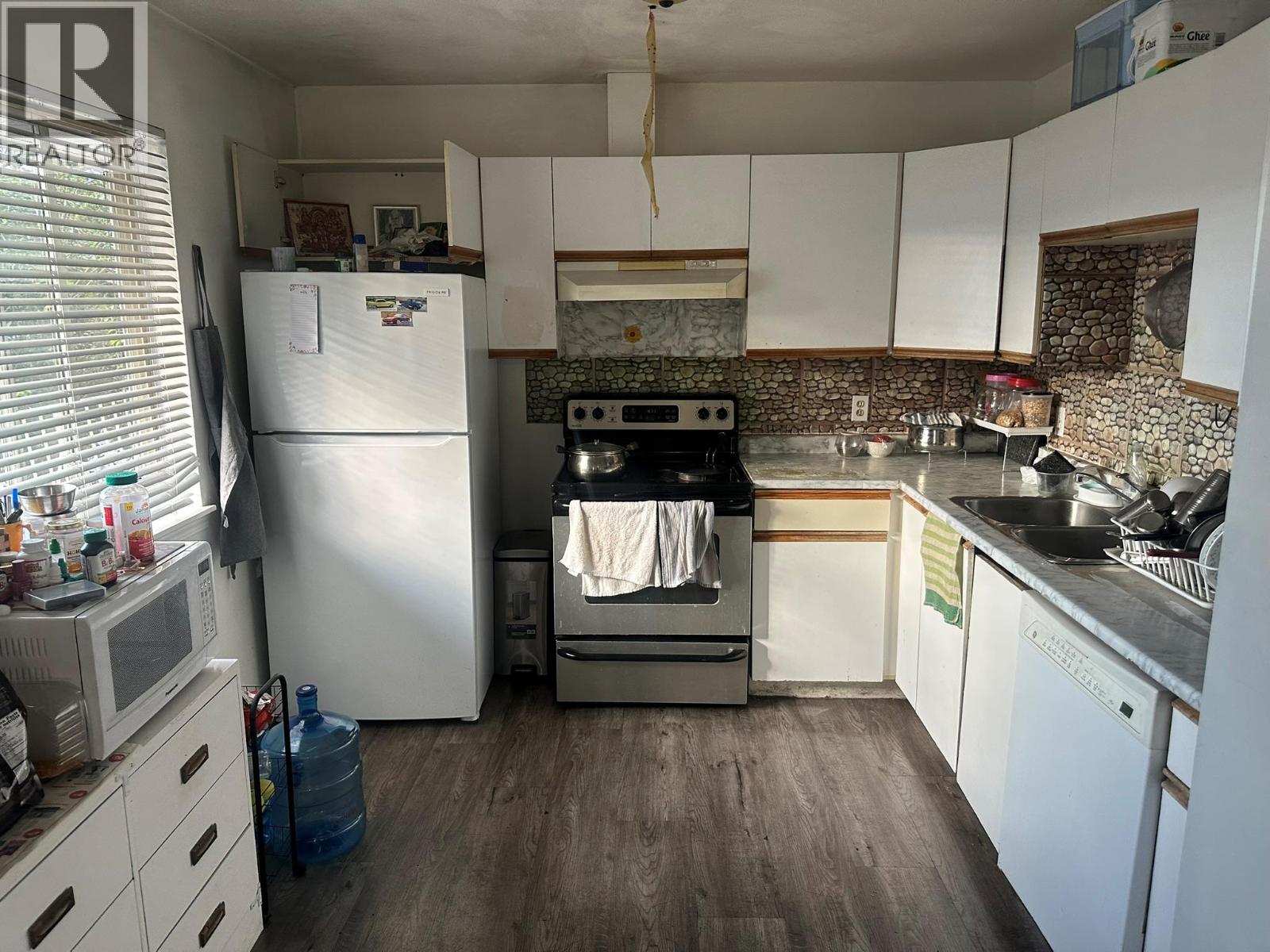 3710-3712 24 Avenue, Vernon