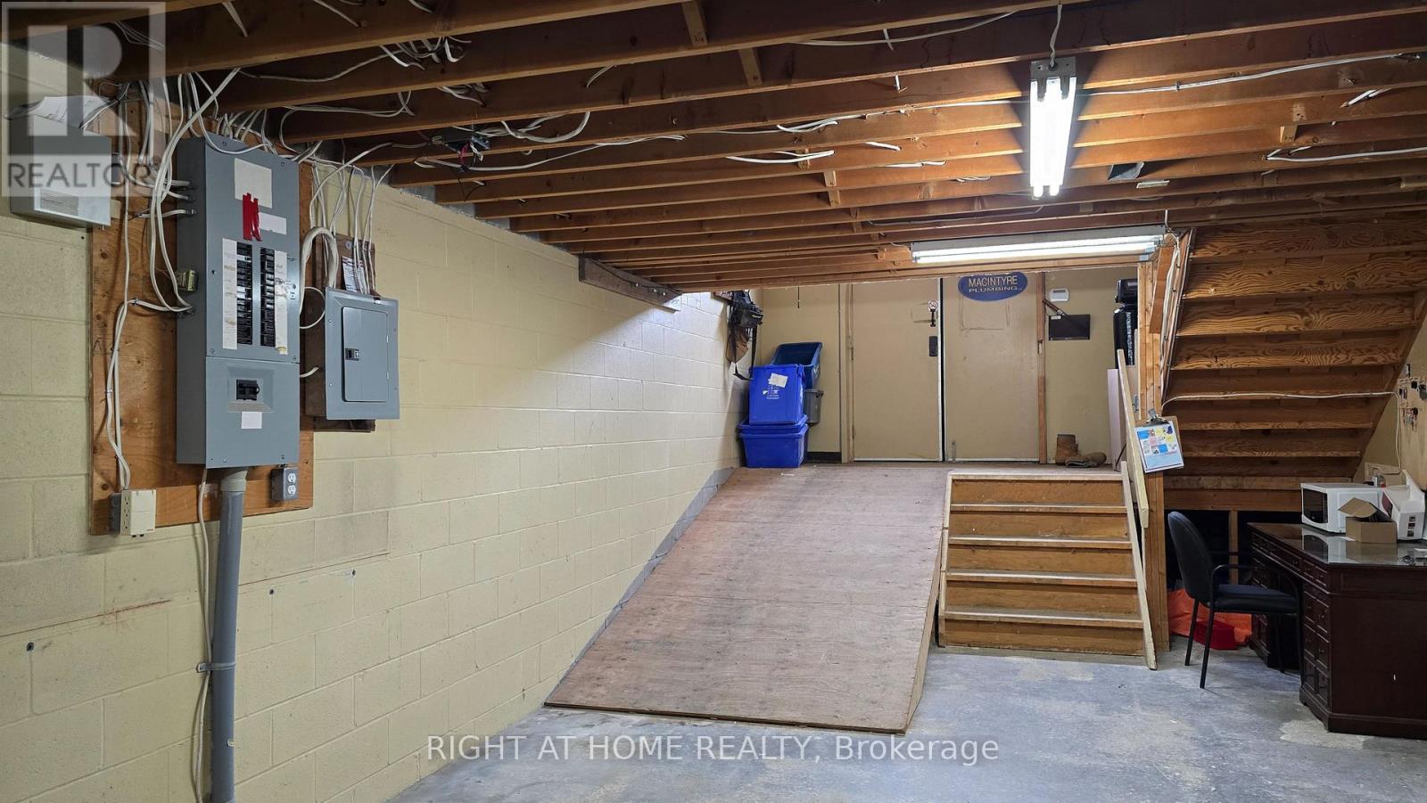 237 QUEEN STREET, Scugog (Port Perry) — photo 2