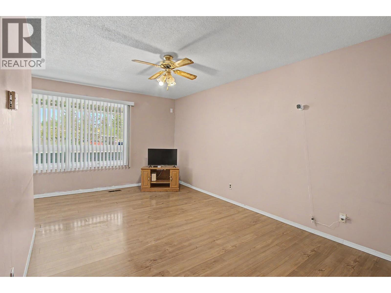 2469 15TH AVENUE - Image 2