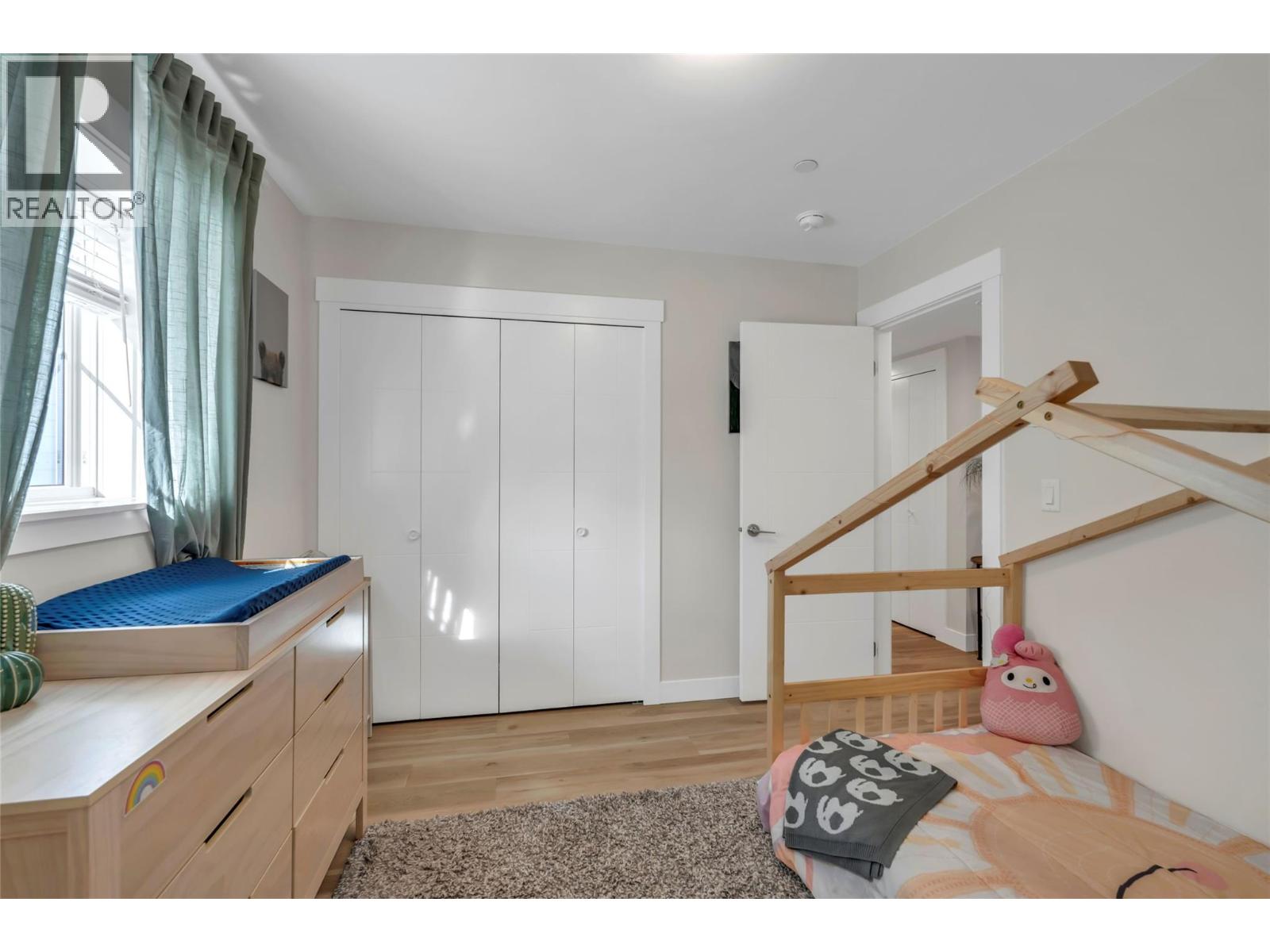 #102 241 Nelson Avenue - 22