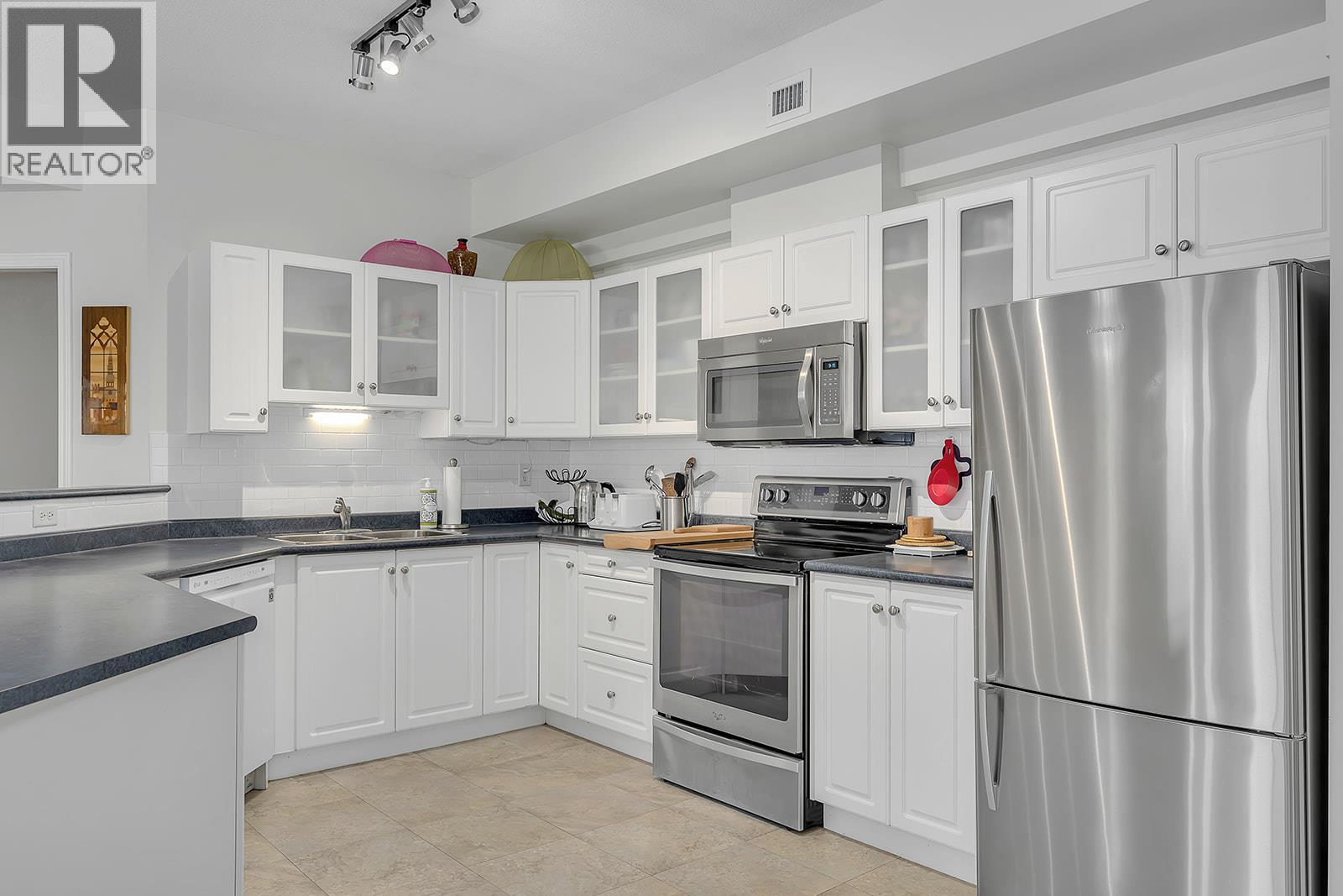 1088 Sunset Drive Unit# 410, Kelowna