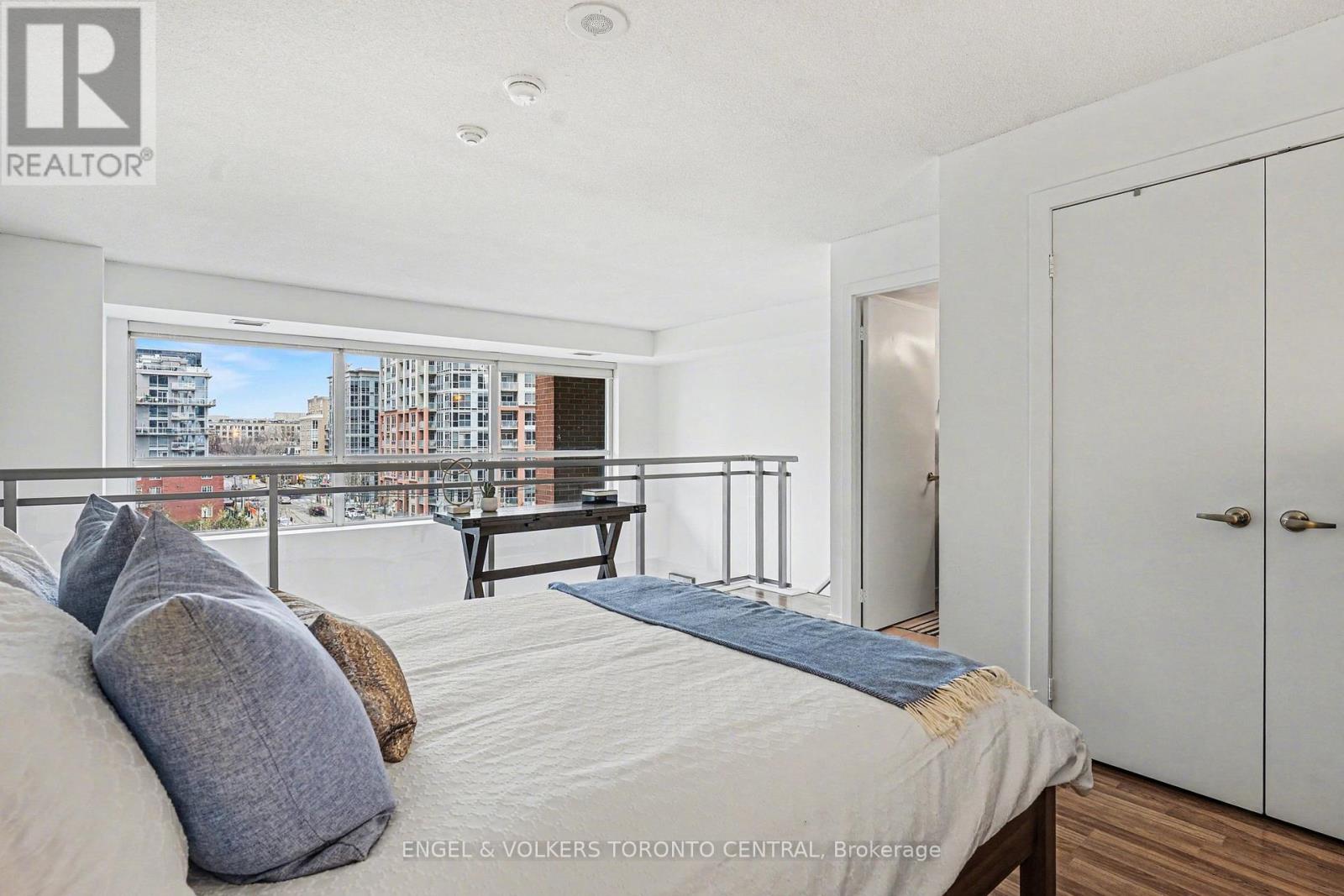 #207 80 WESTERN BATTERY ROAD - 9