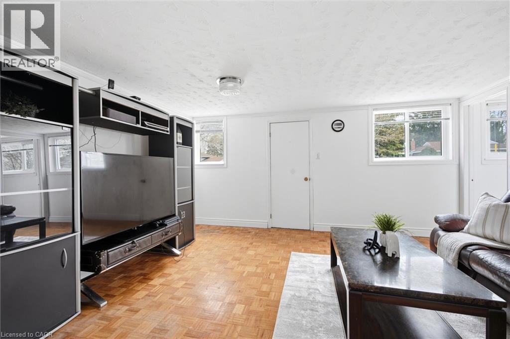 52 BONIFACE Avenue, Kitchener, Ontario, N2C1L9 — Photo 23