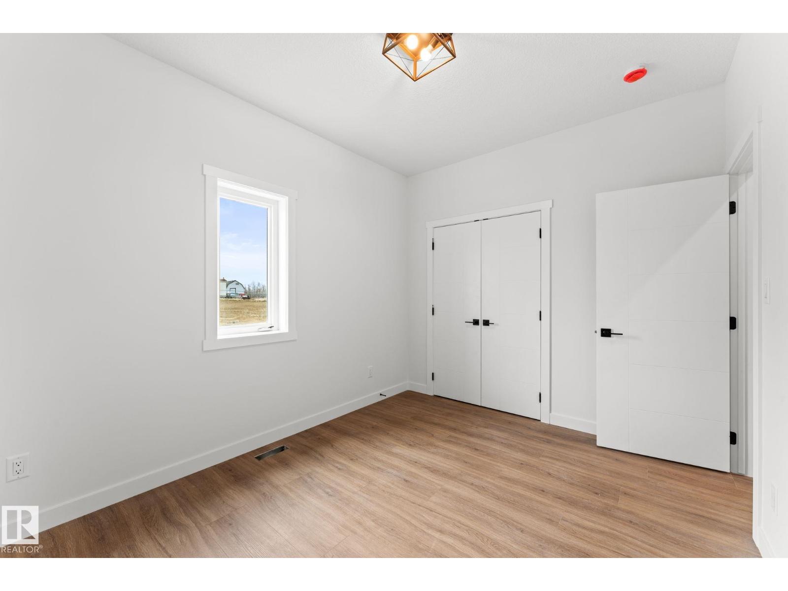 8 Southbridge CO - 13