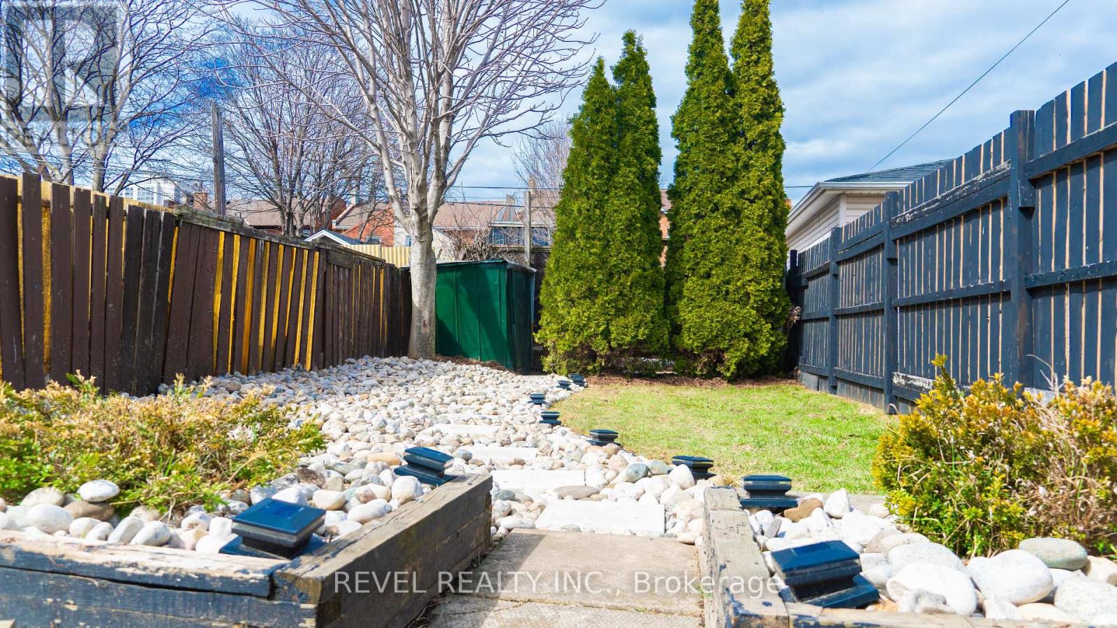 51 TISDALE STREET N - 41