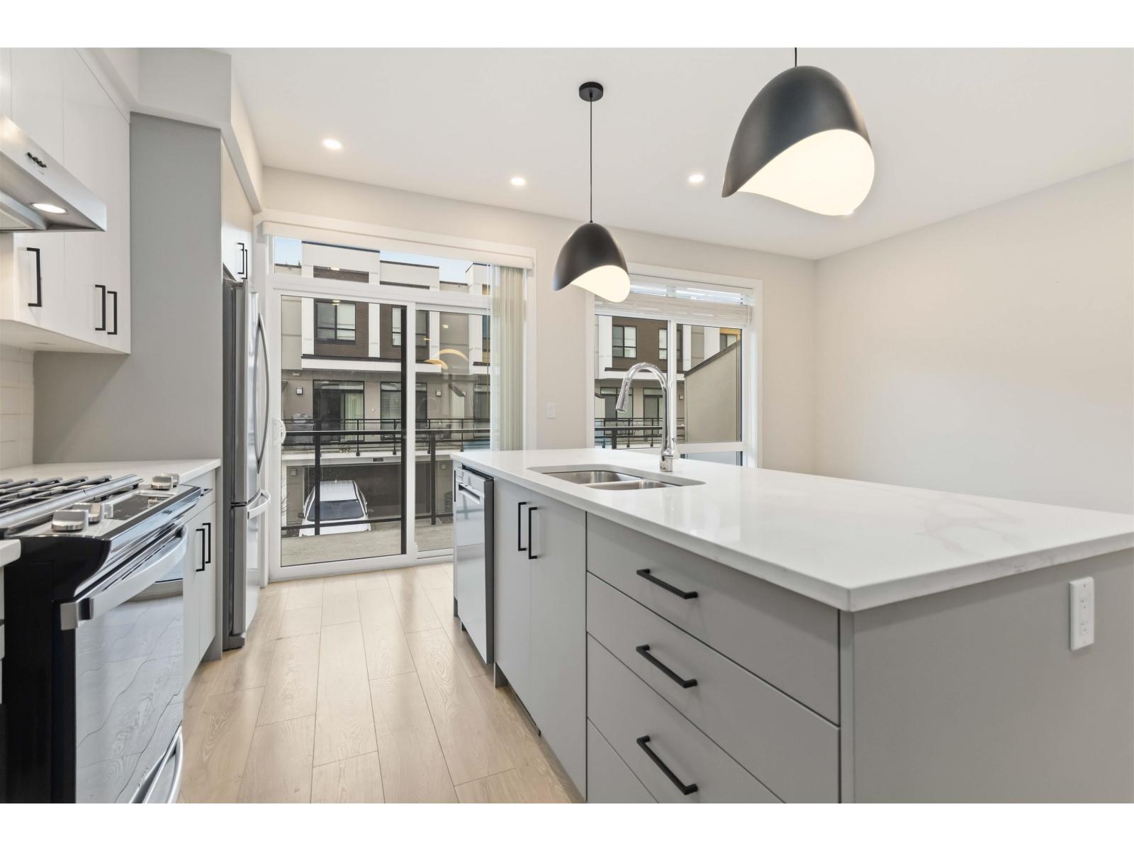 211 46150 THOMAS ROAD, Vedder Crossing, Chilliwack