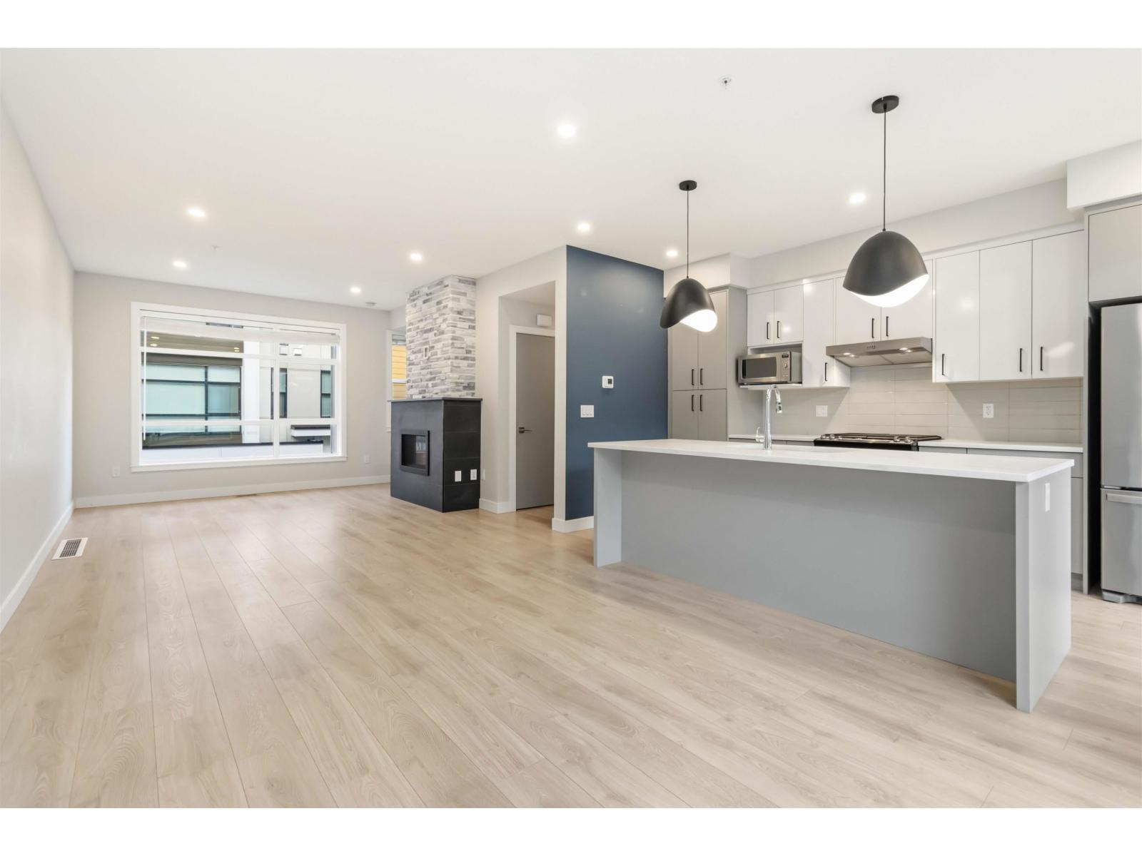 211 46150 THOMAS ROAD, Vedder Crossing, Chilliwack