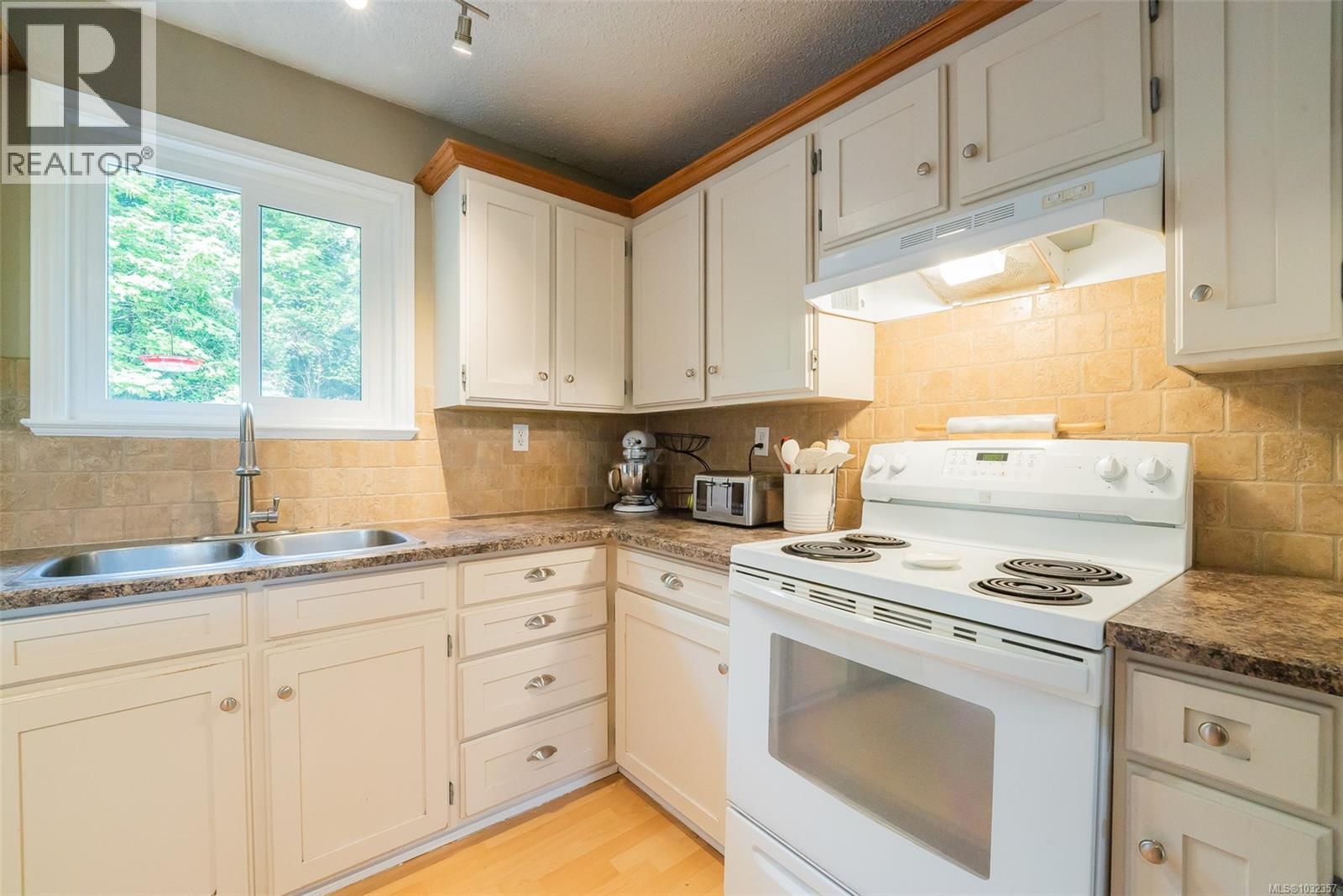 3367 Rock City Rd - 8