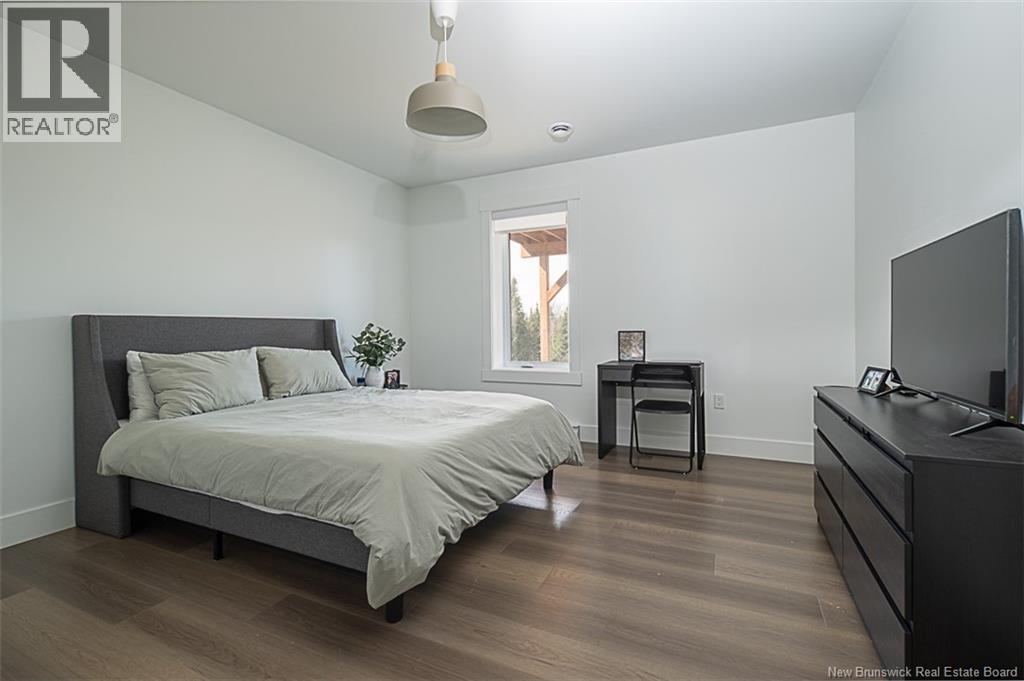 42 Golden Eagle Drive - 36