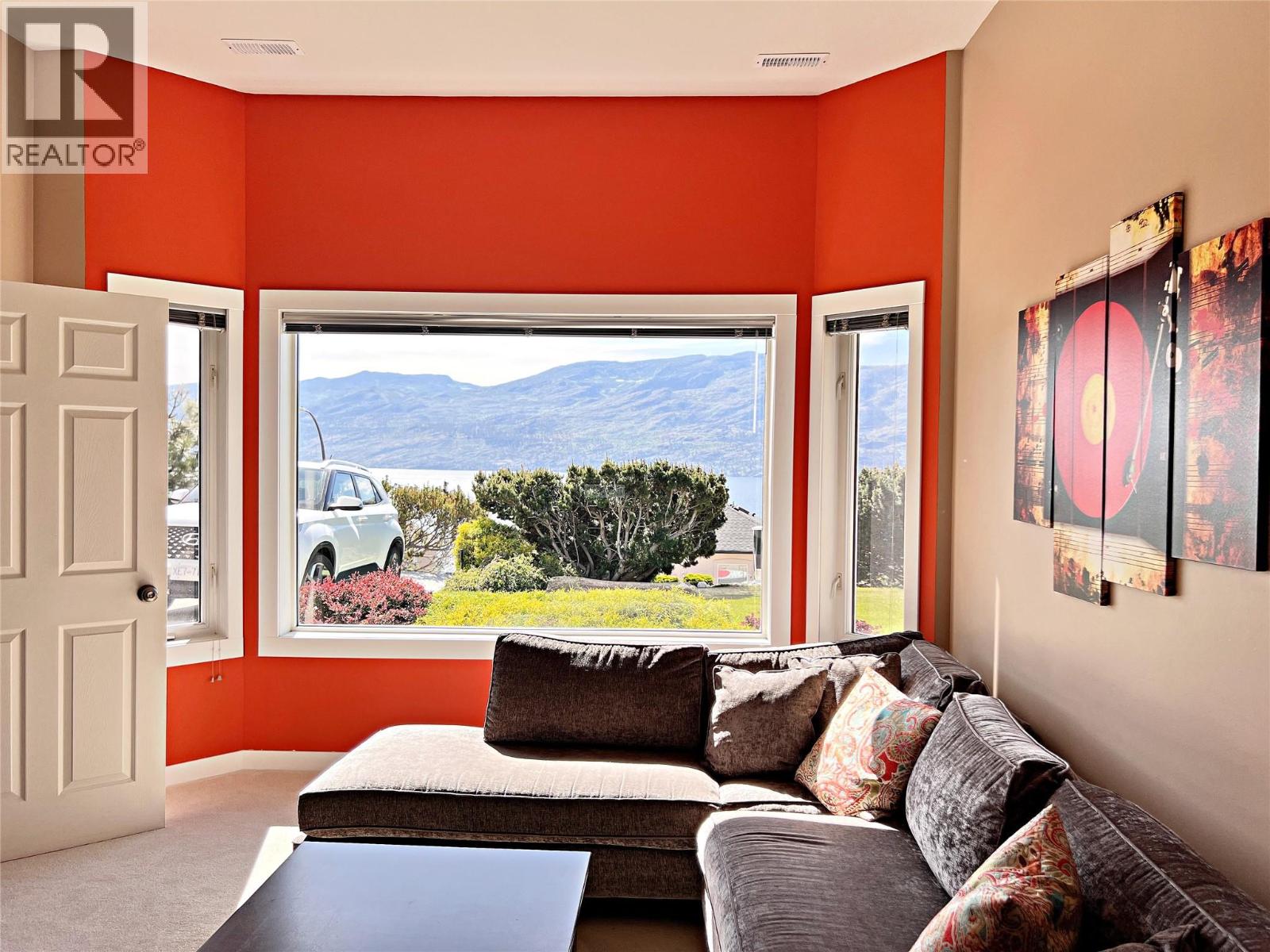 5216 Sutherland Road - 44