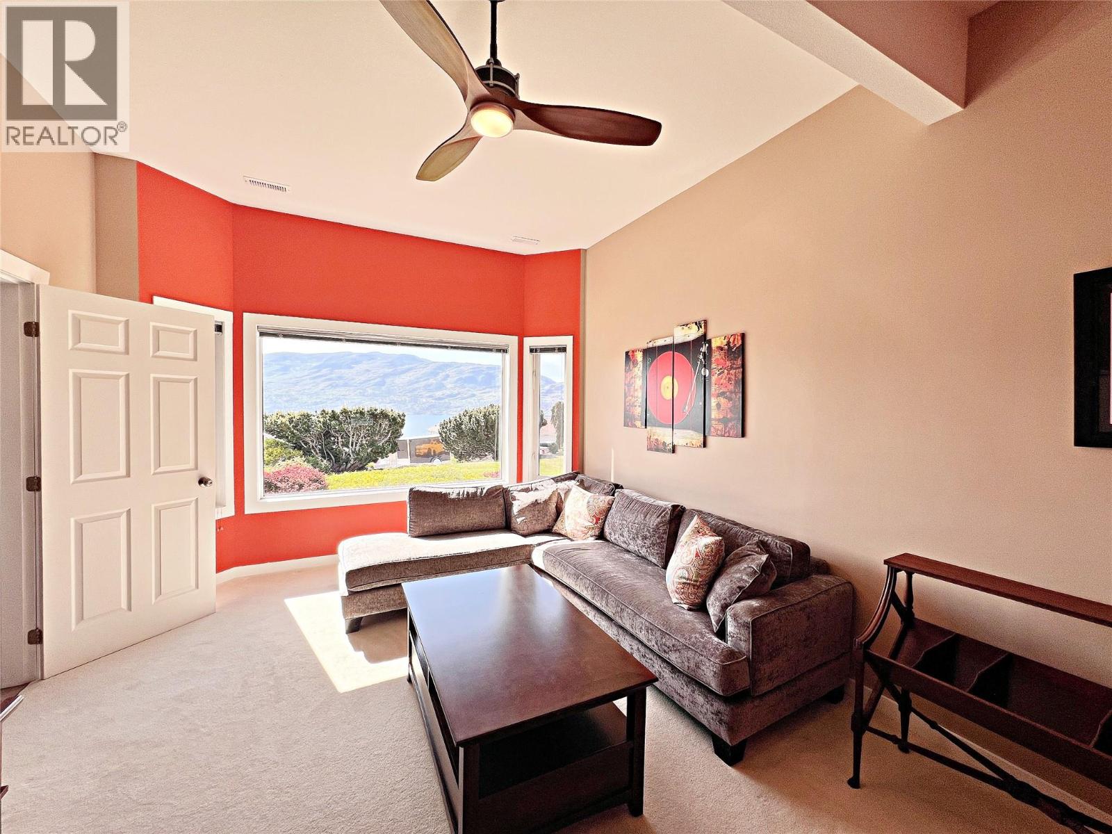 5216 Sutherland Road, Peachland