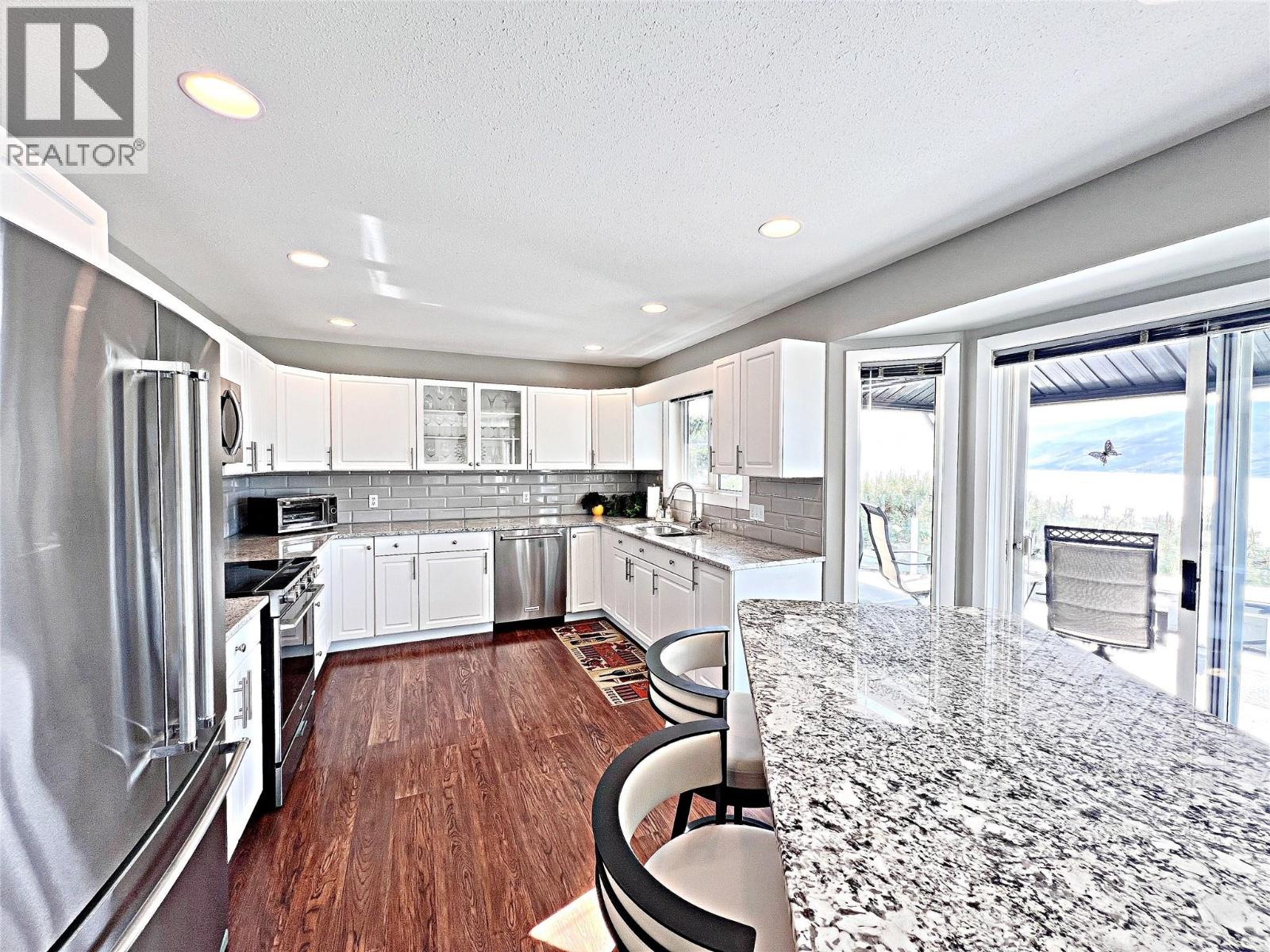 5216 Sutherland Road, Peachland