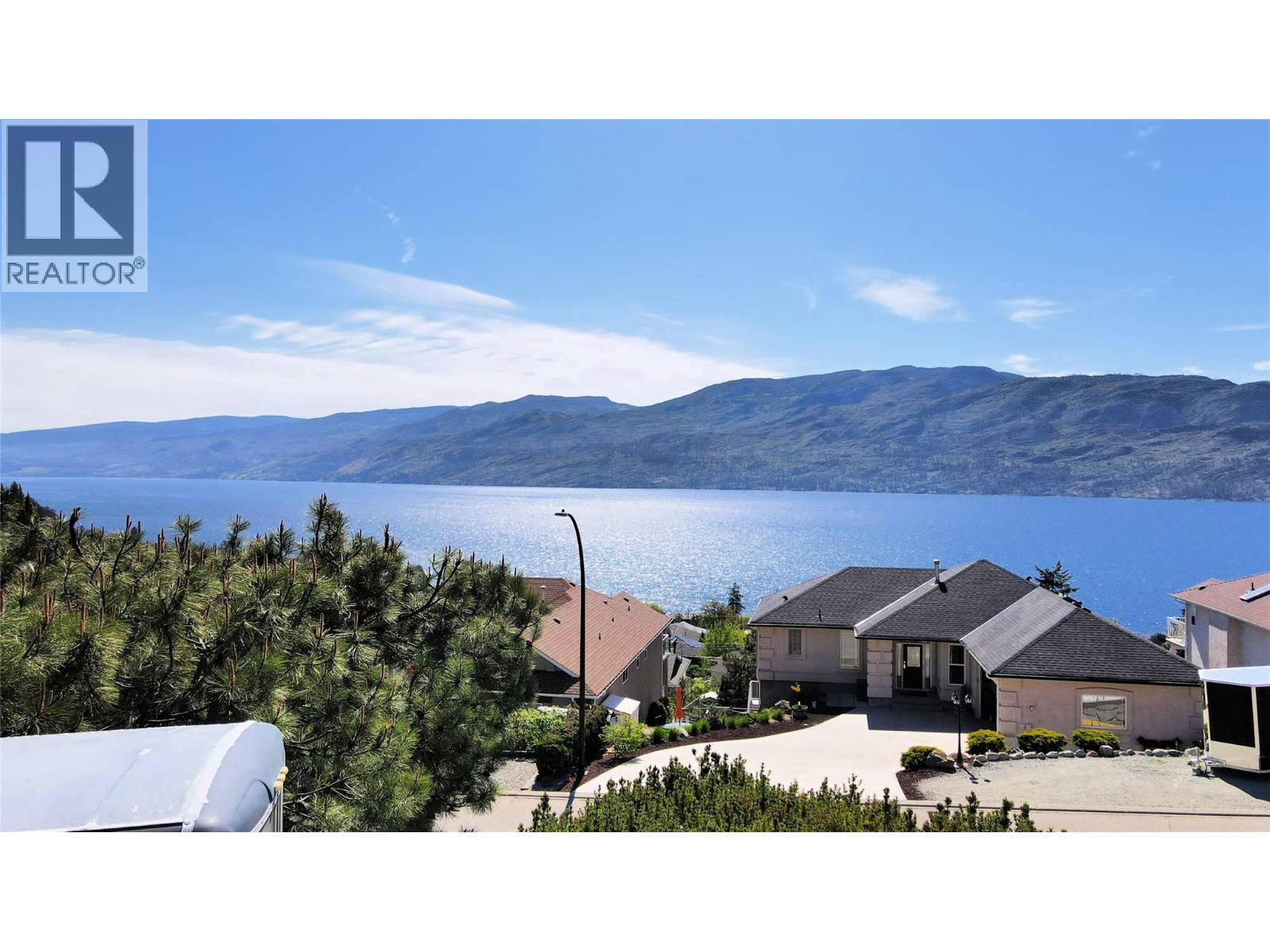5216 Sutherland Road - 2