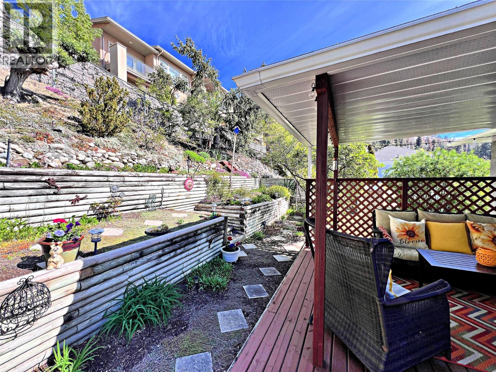 5216 Sutherland Road - 39
