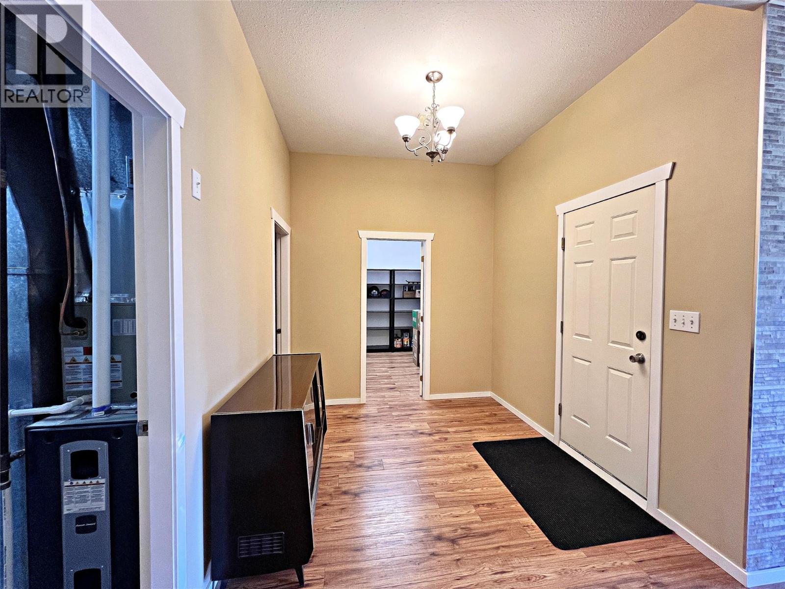 5216 Sutherland Road - 50