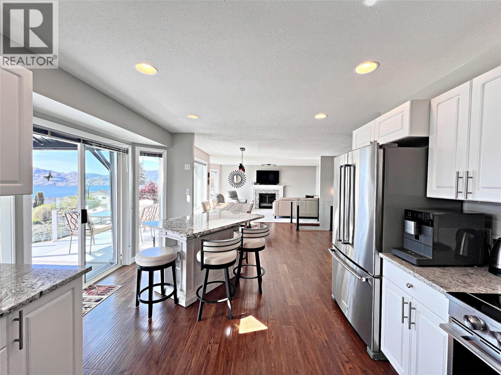 5216 Sutherland Road - 12