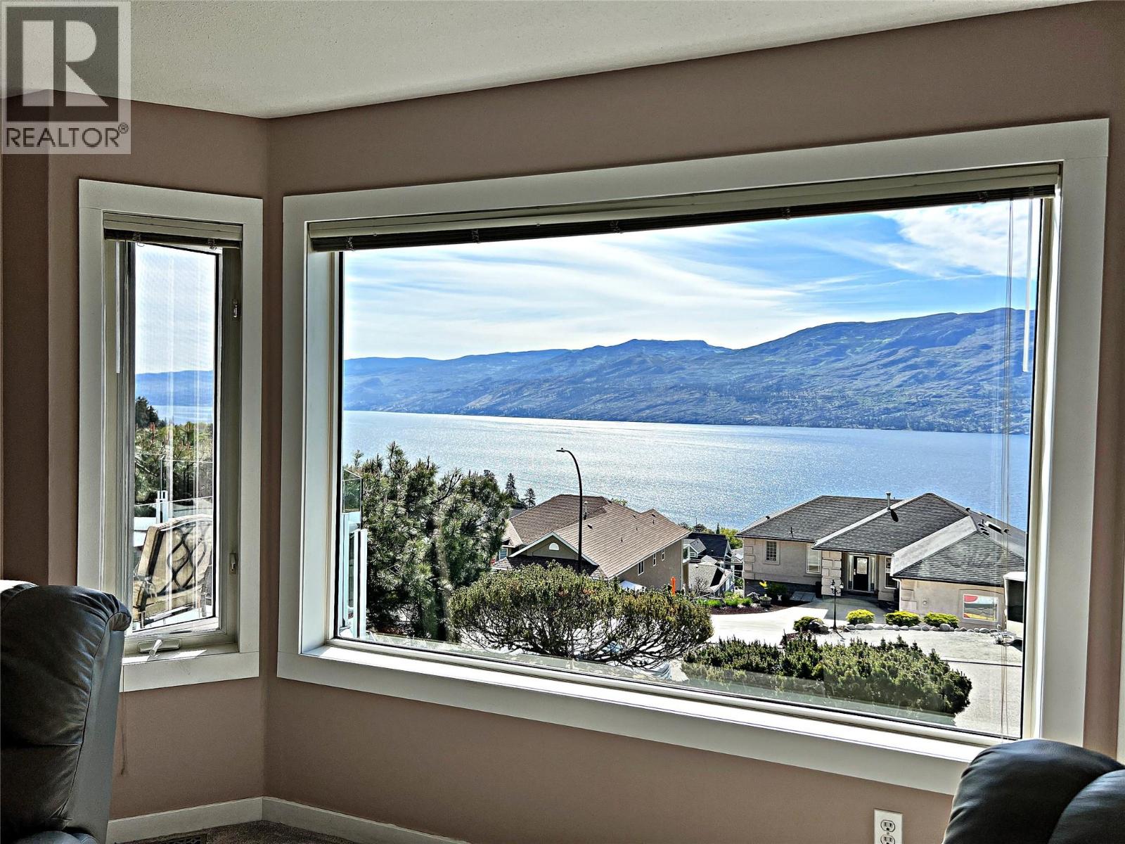 5216 Sutherland Road, Peachland