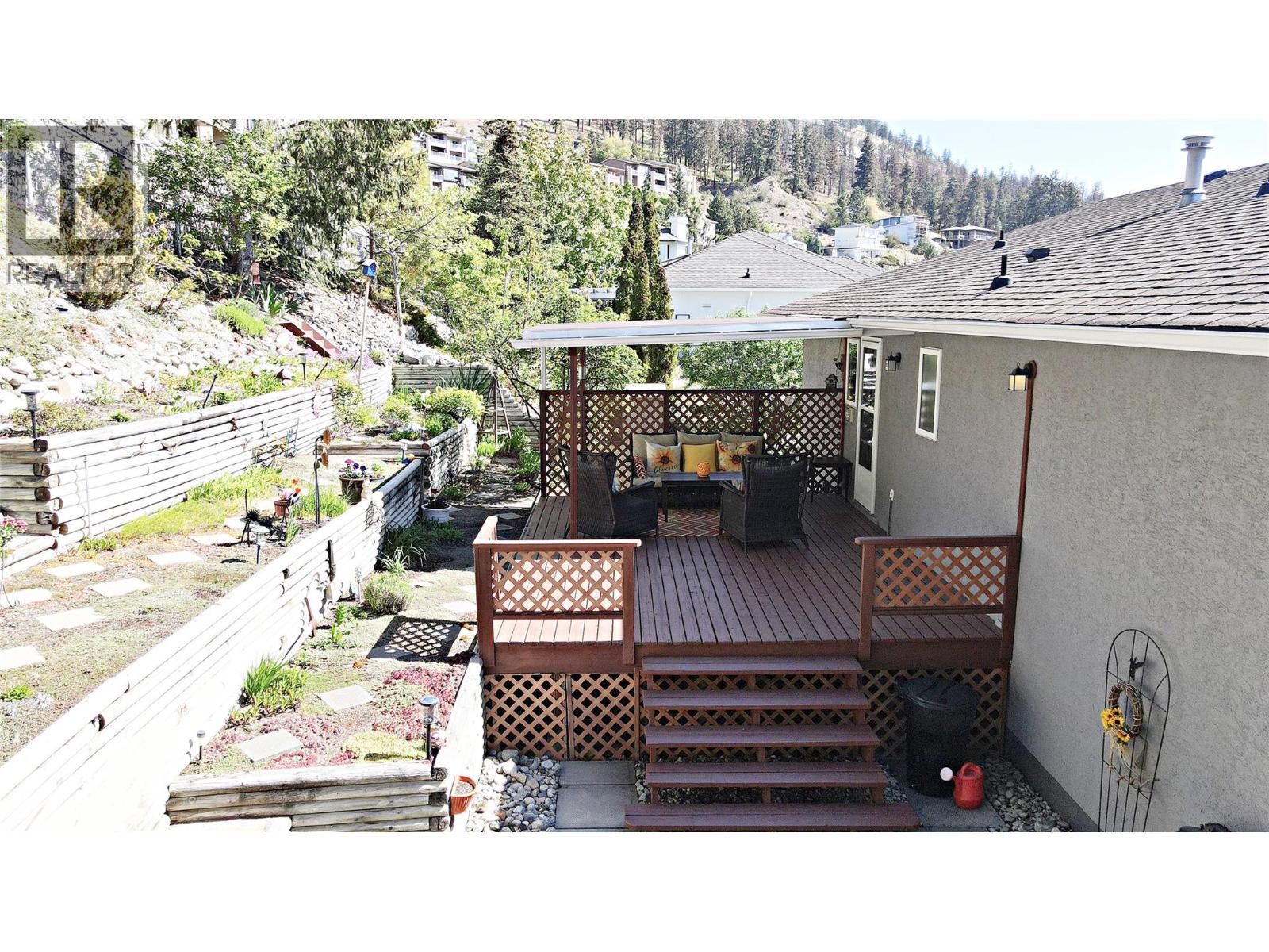 5216 Sutherland Road - 58